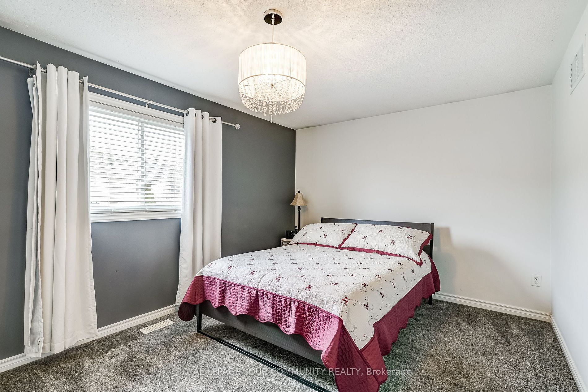 20 Villers St