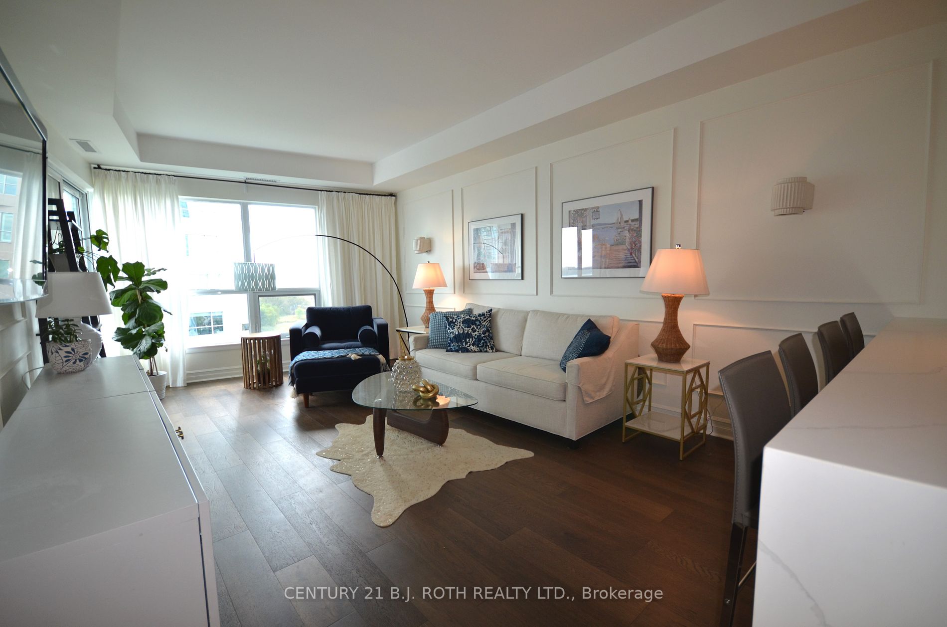 6 Toronto Street, #705