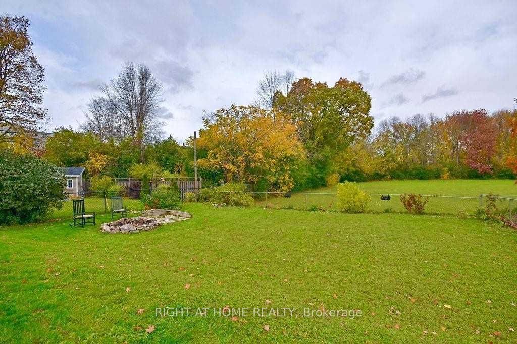 390 Bayview Pkwy, #Lower