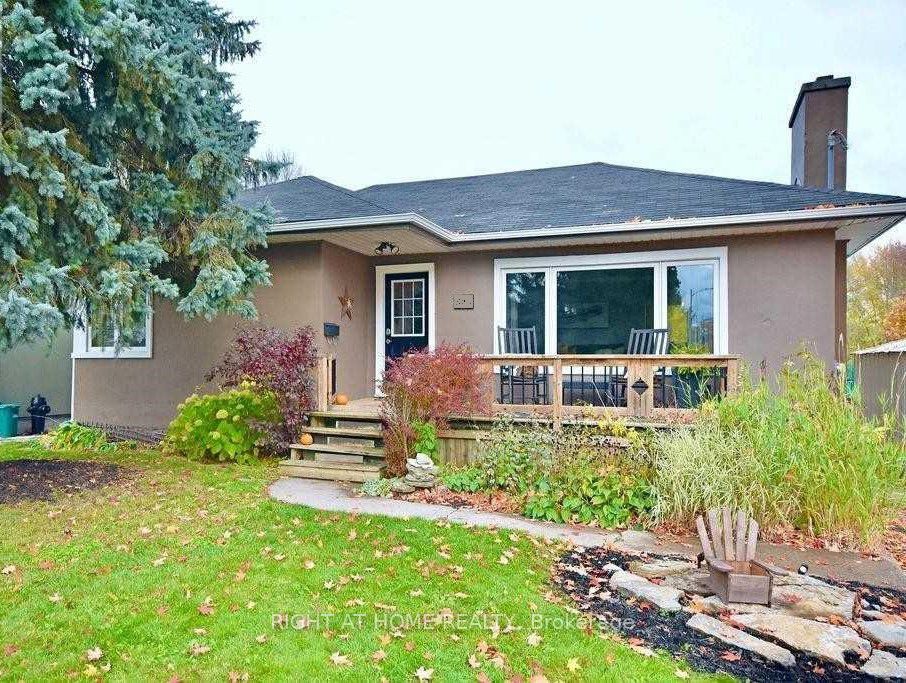 390 Bayview Pkwy, #Lower