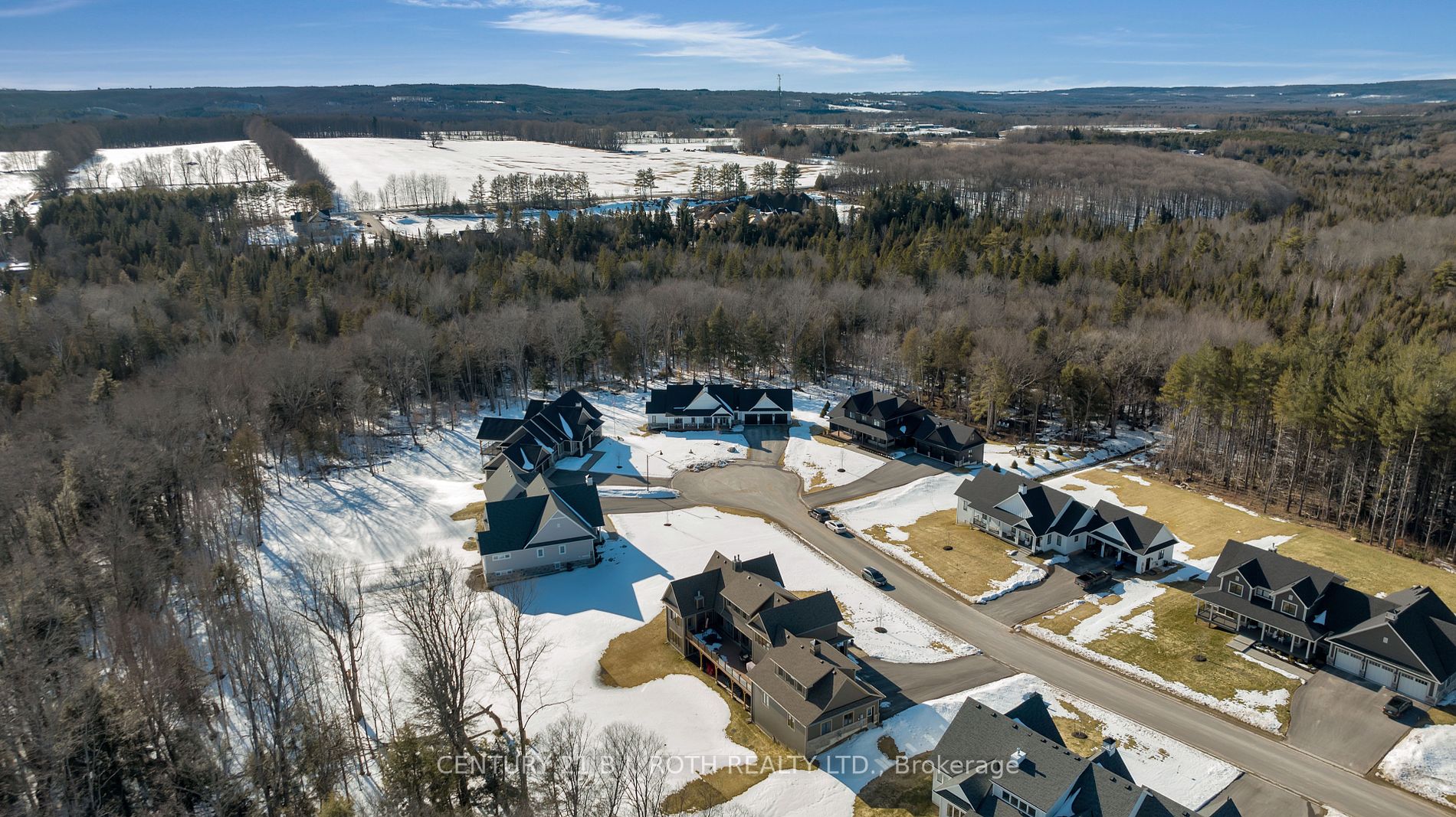 24 Oldenburg Crt