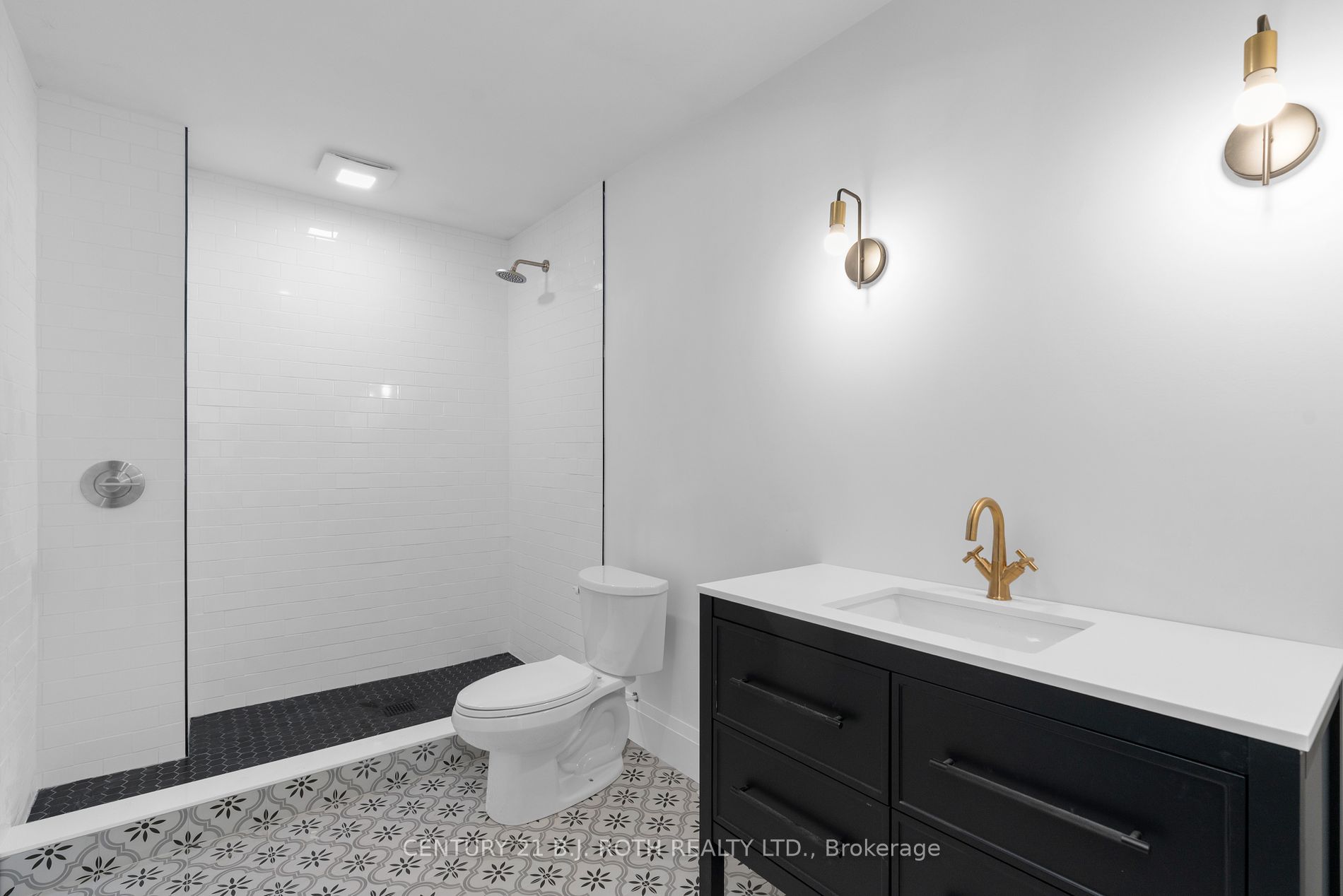 24 Oldenburg Crt