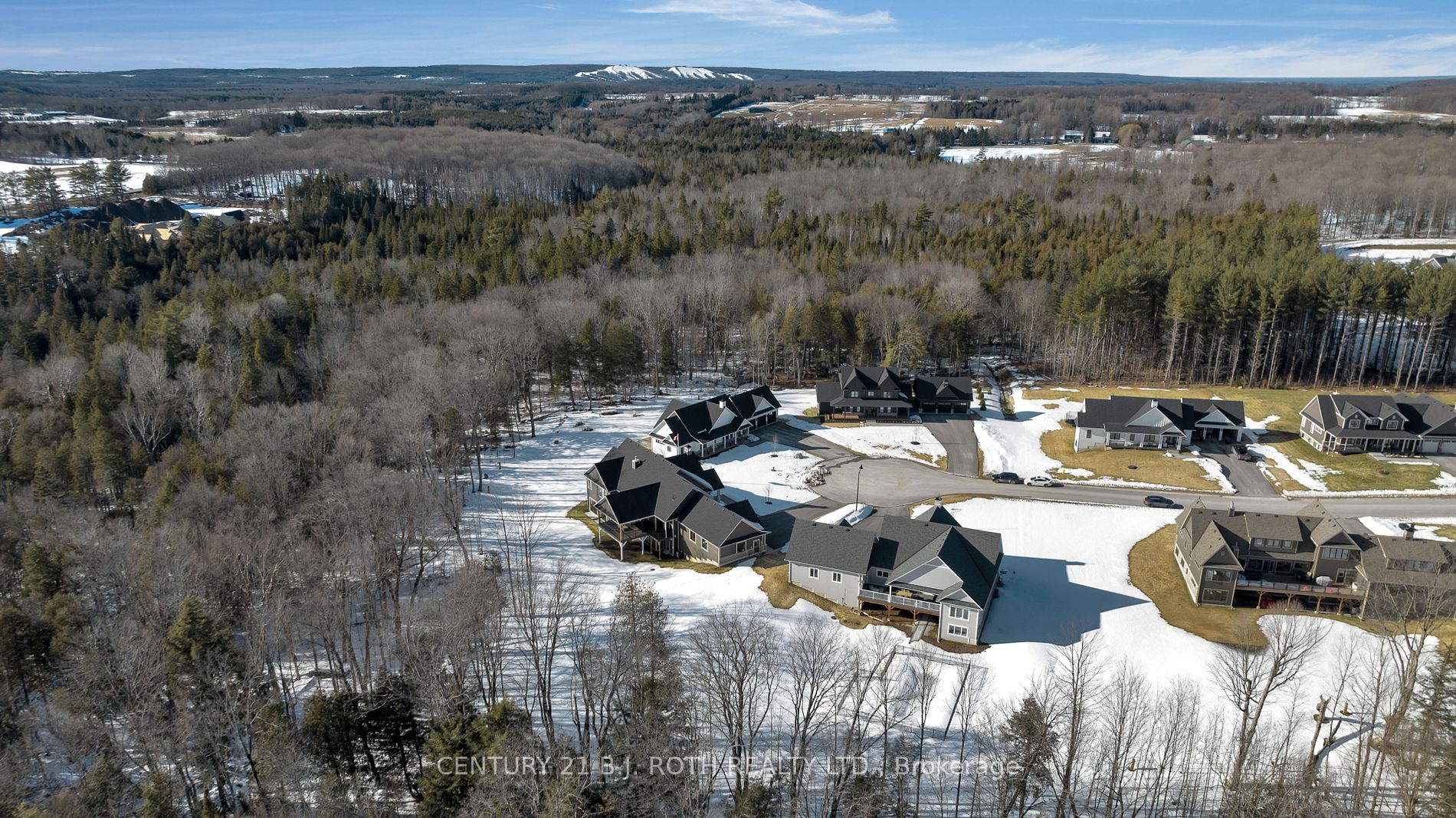 24 Oldenburg Crt