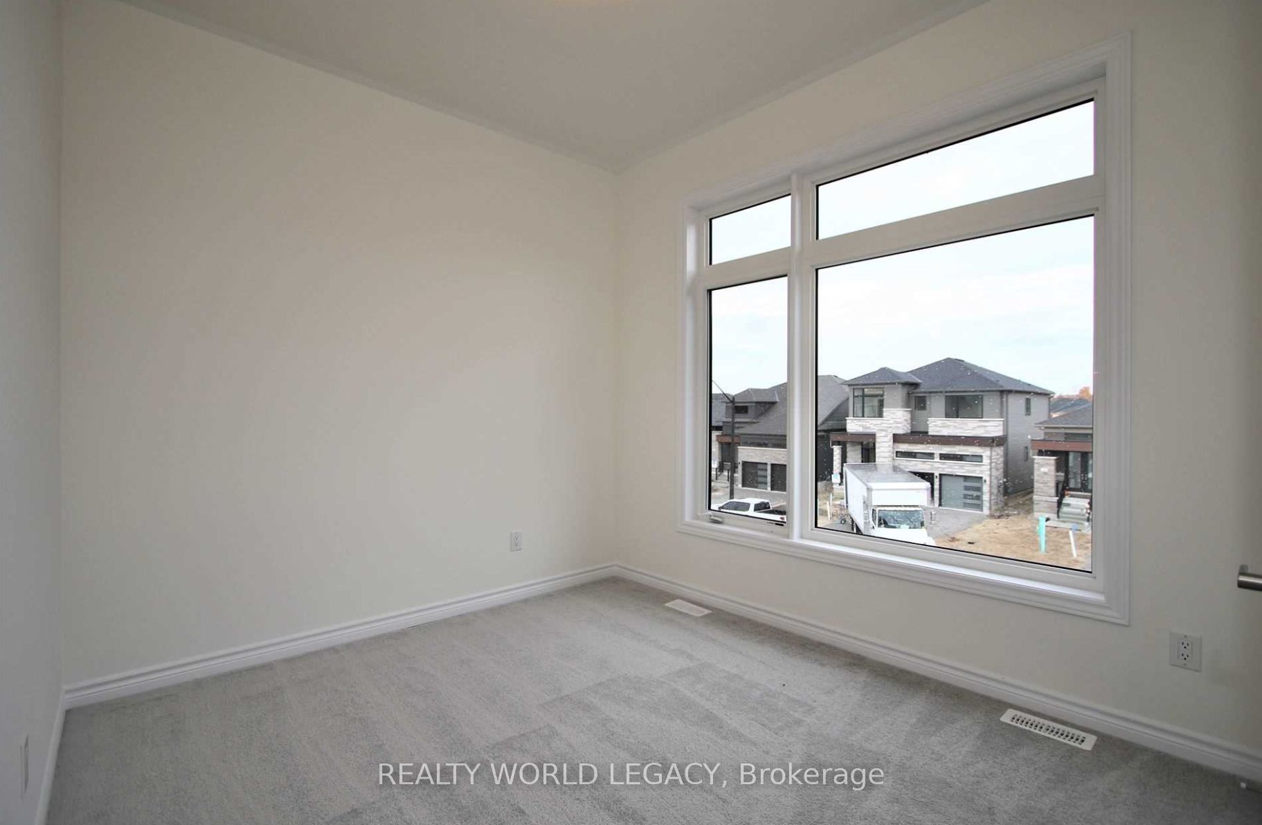 7 Beatrice Drive