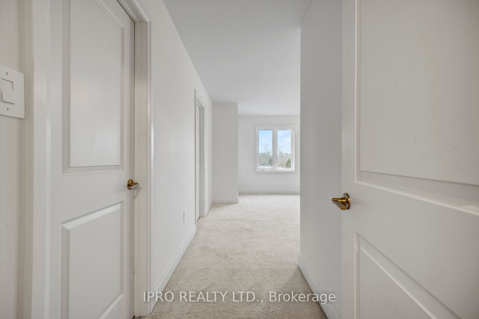 76 Ritchie Cres