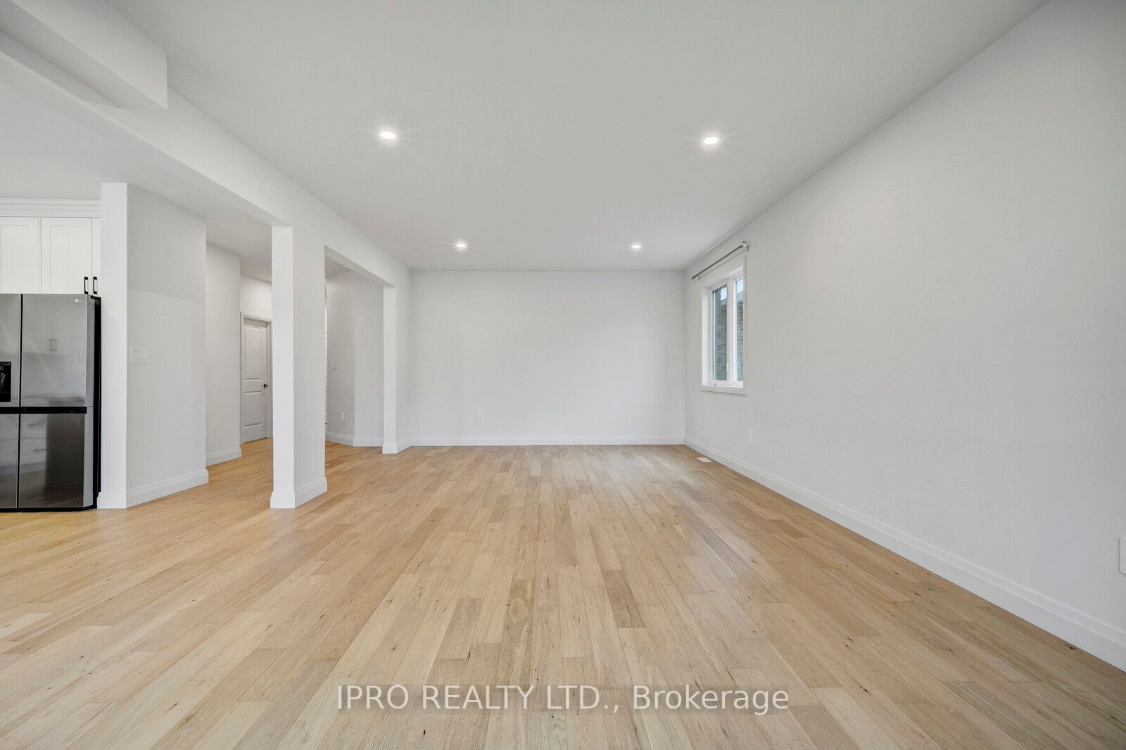 76 Ritchie Cres