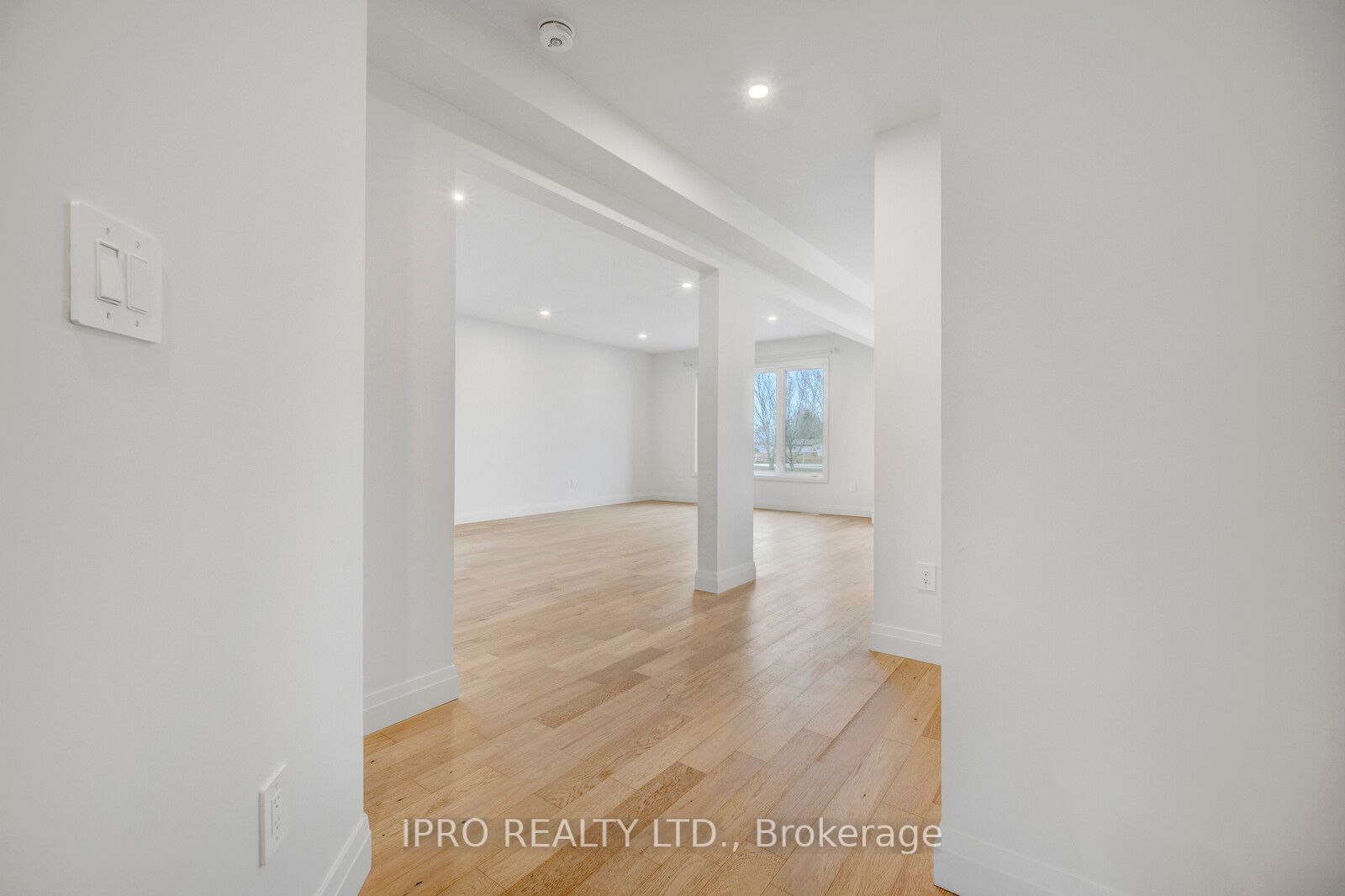 76 Ritchie Cres