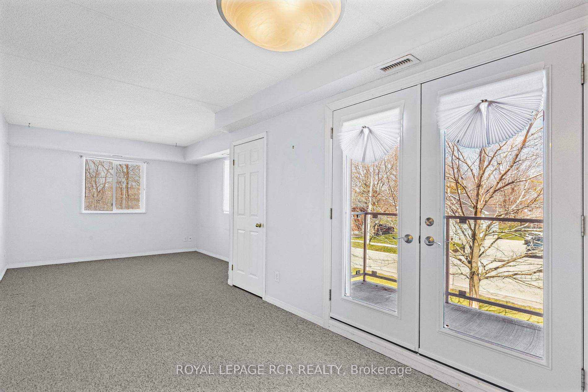 125 Bond St, #201