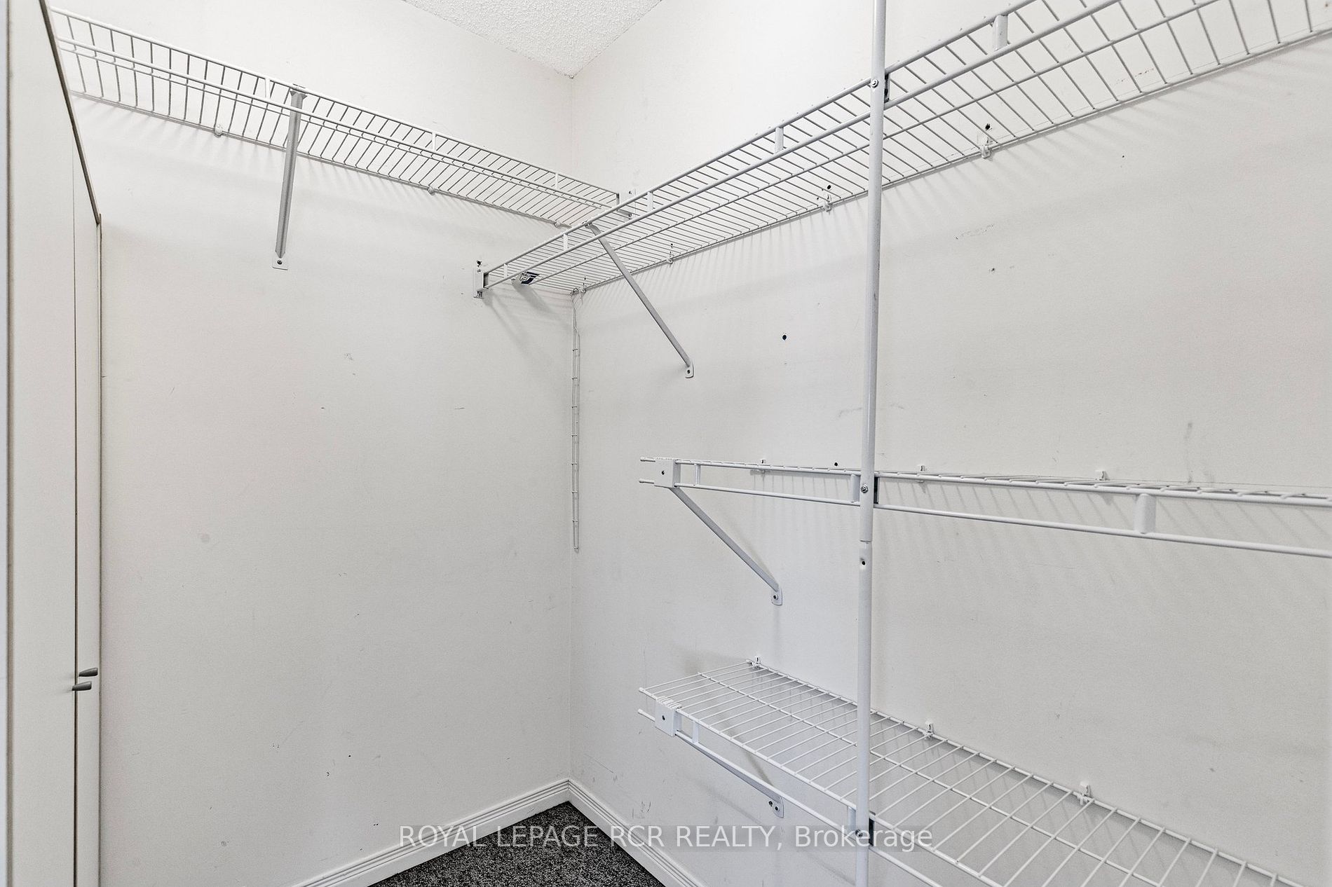 125 Bond St, #201