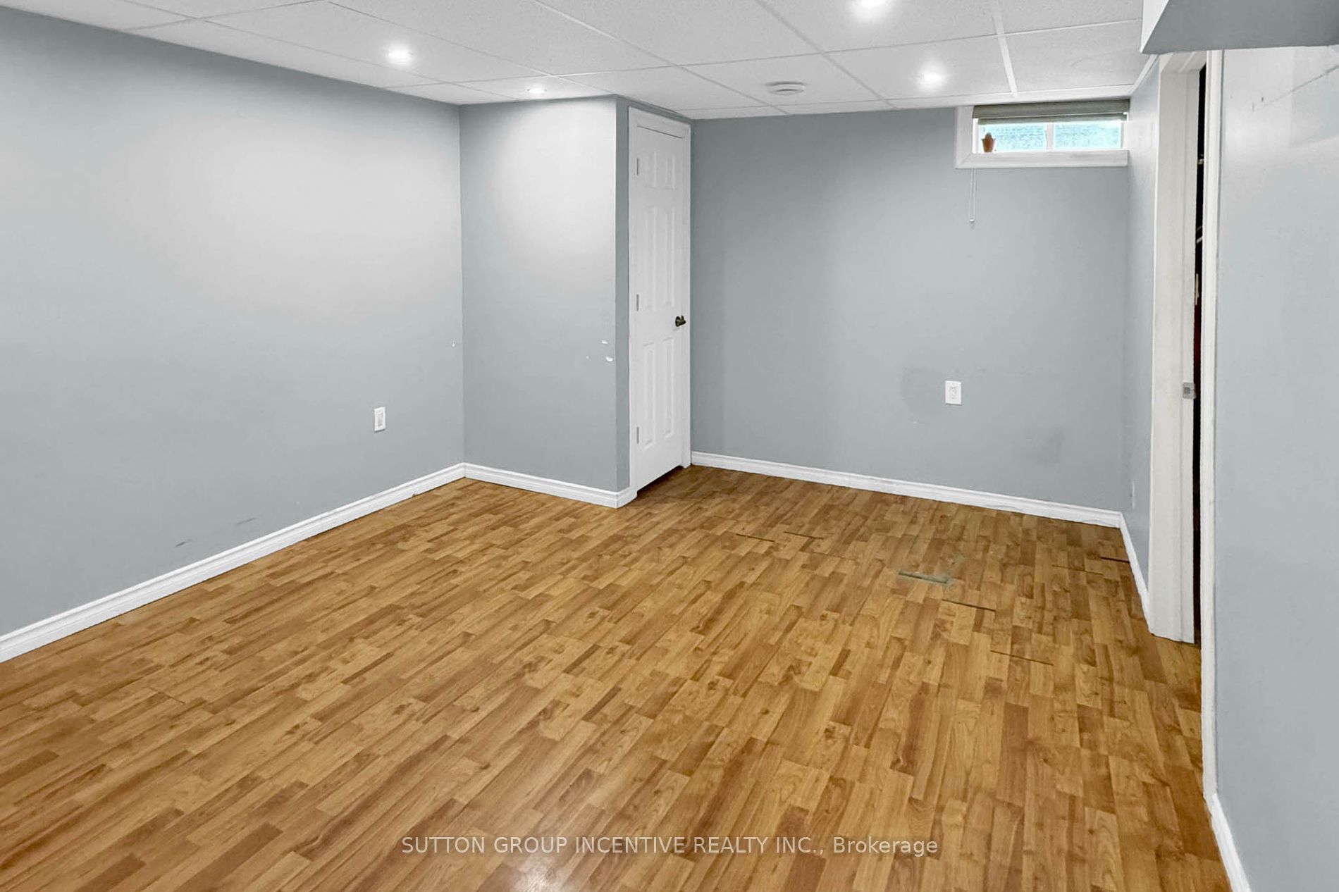 800 West Ridge Boulevard #121