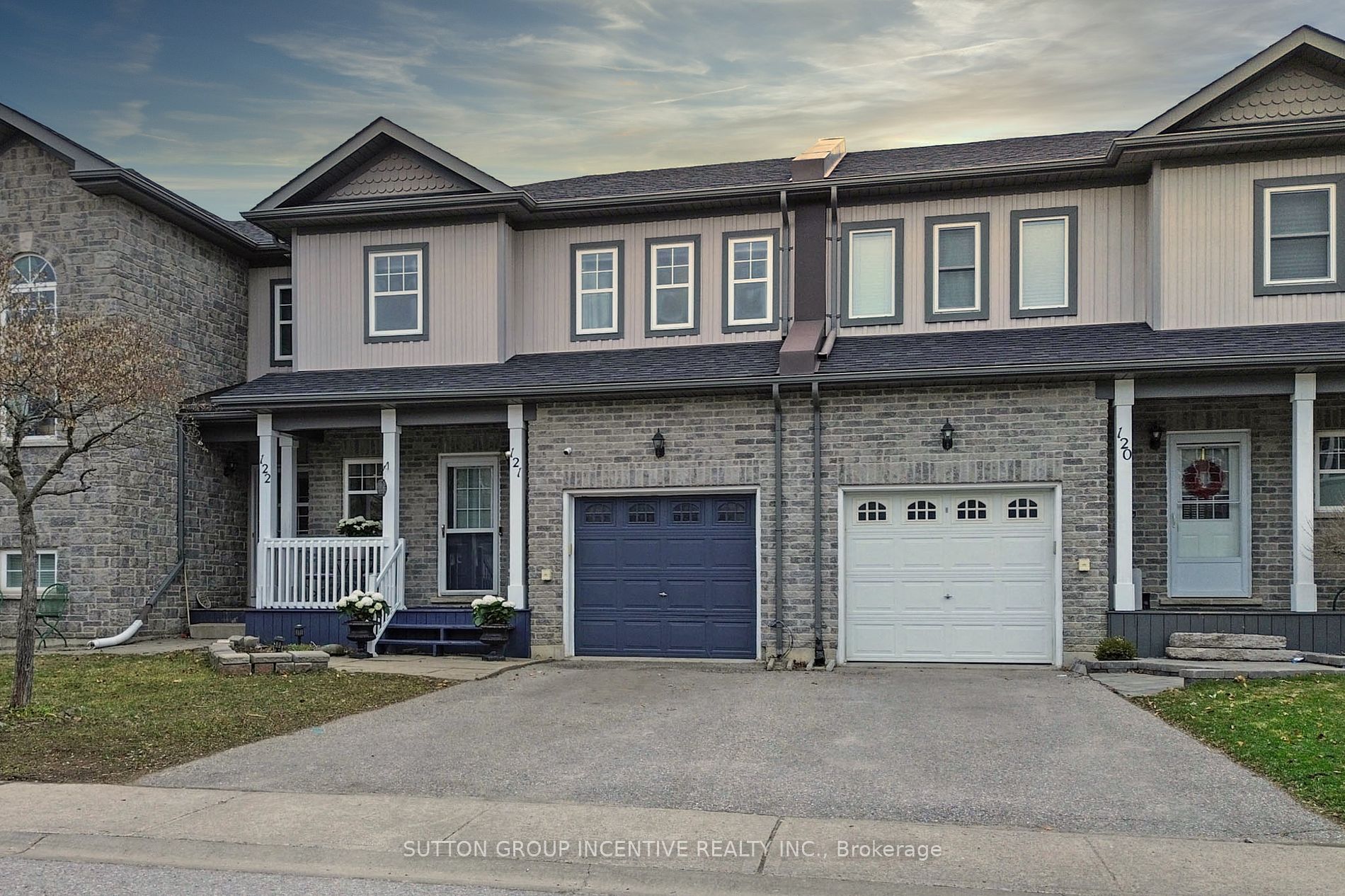 800 West Ridge Boulevard #121