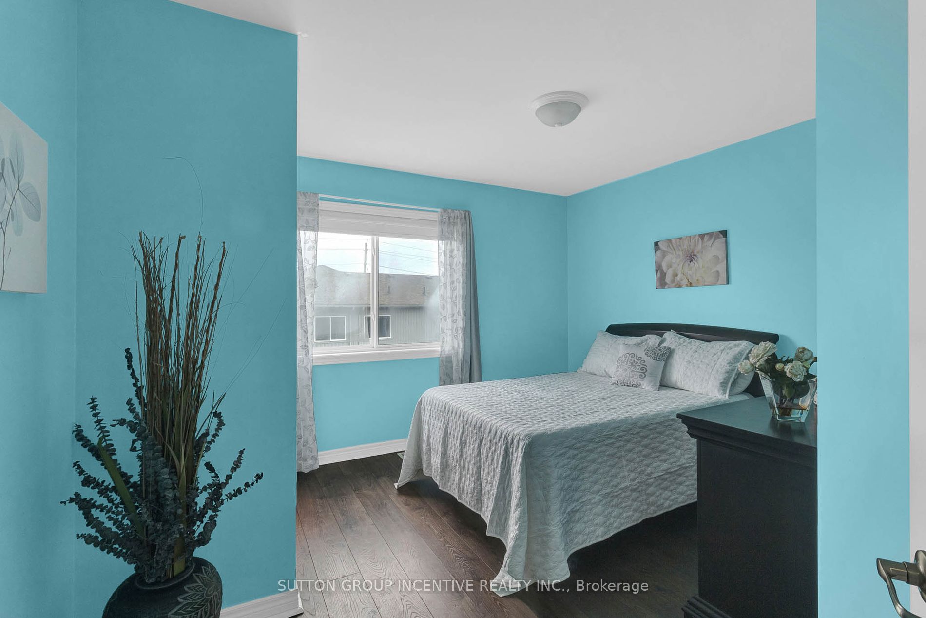 800 West Ridge Boulevard #121