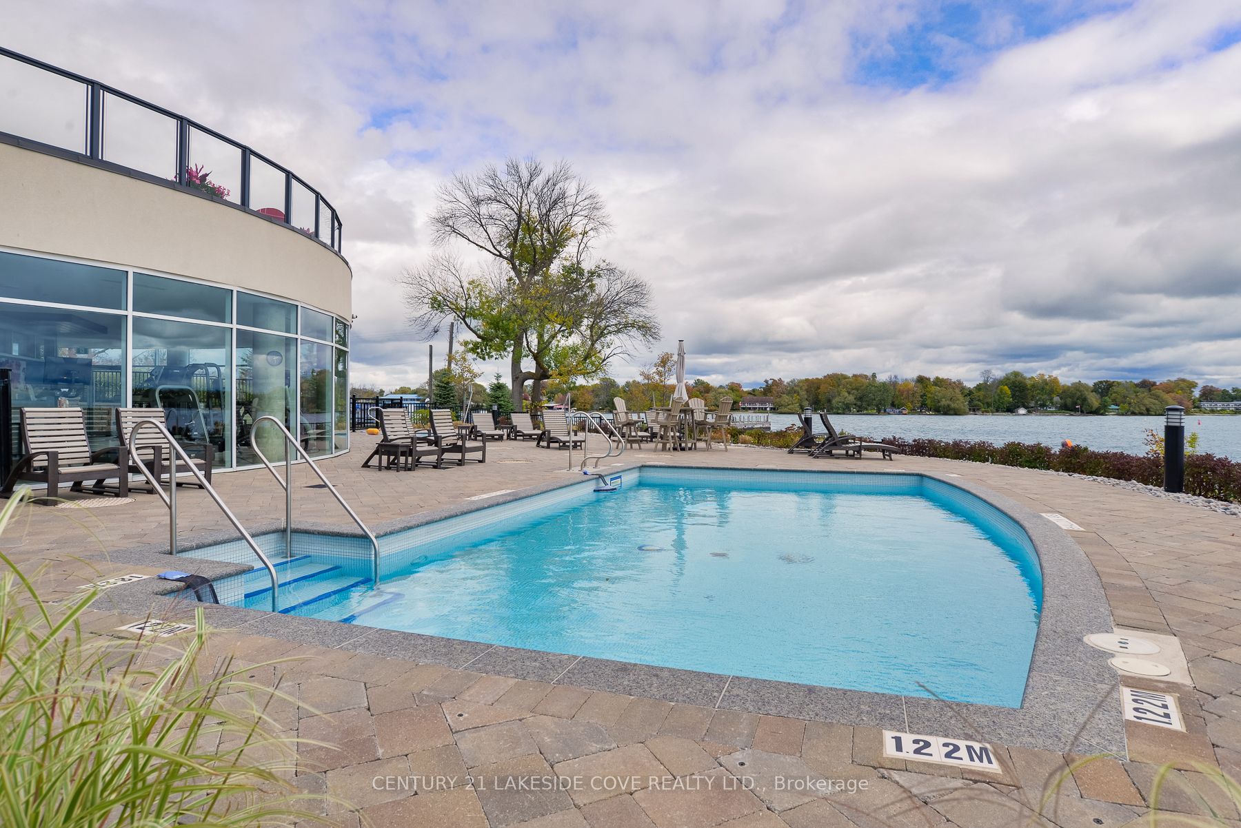 90 Orchard Point Rd, #402
