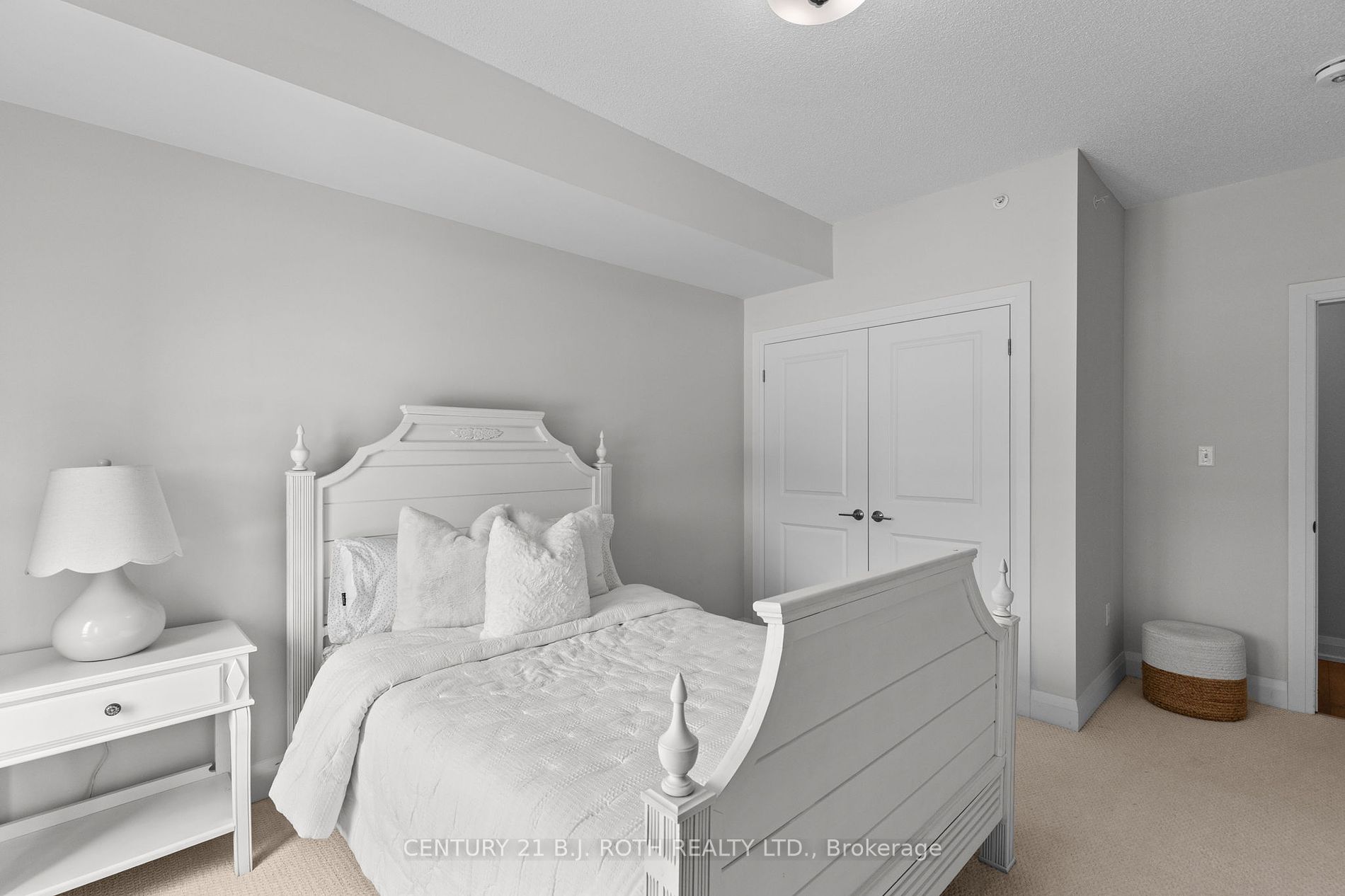 5 GREENWICH Street, #109