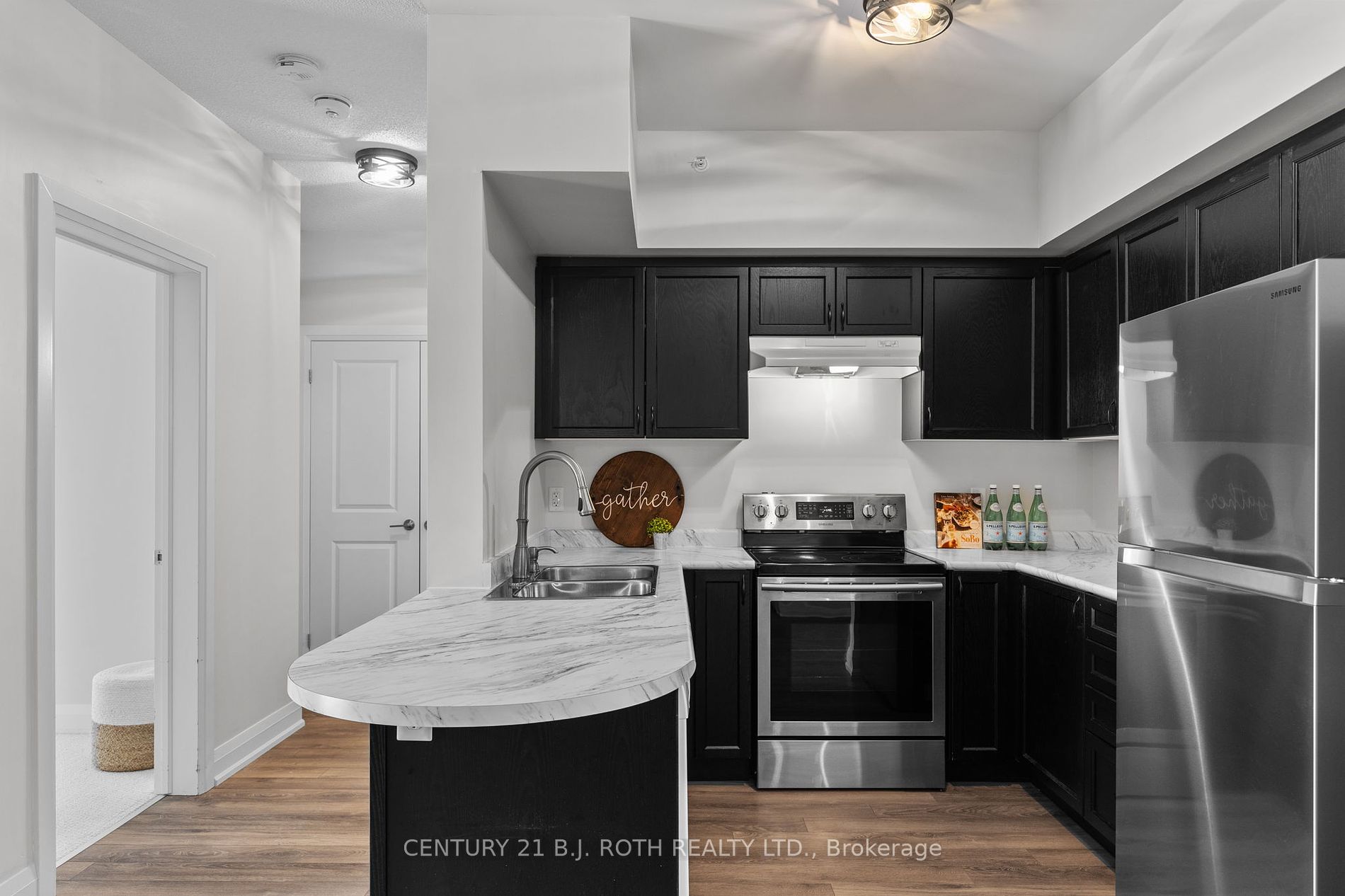 5 GREENWICH Street, #109