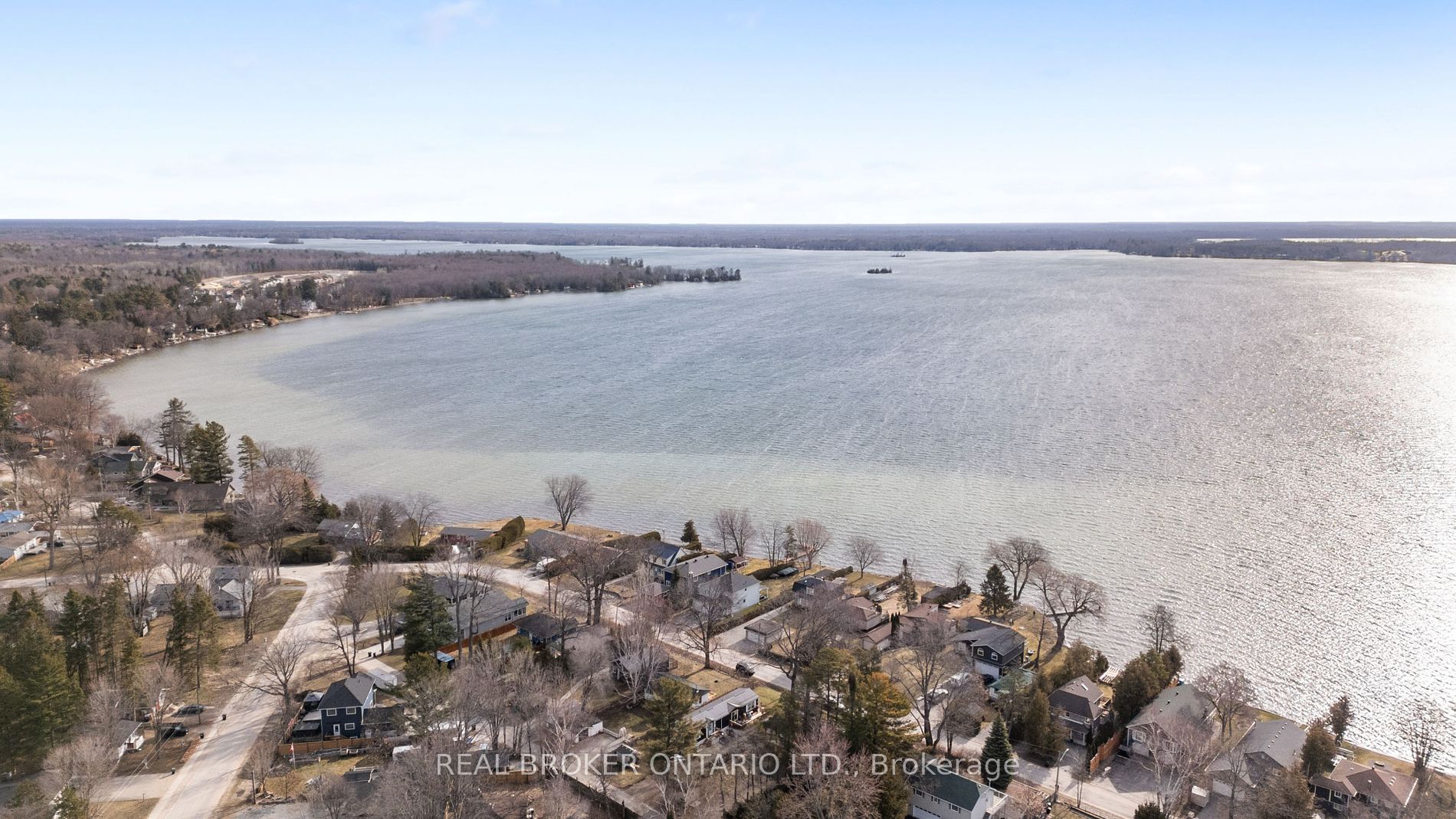 2817 Lakeside Dr