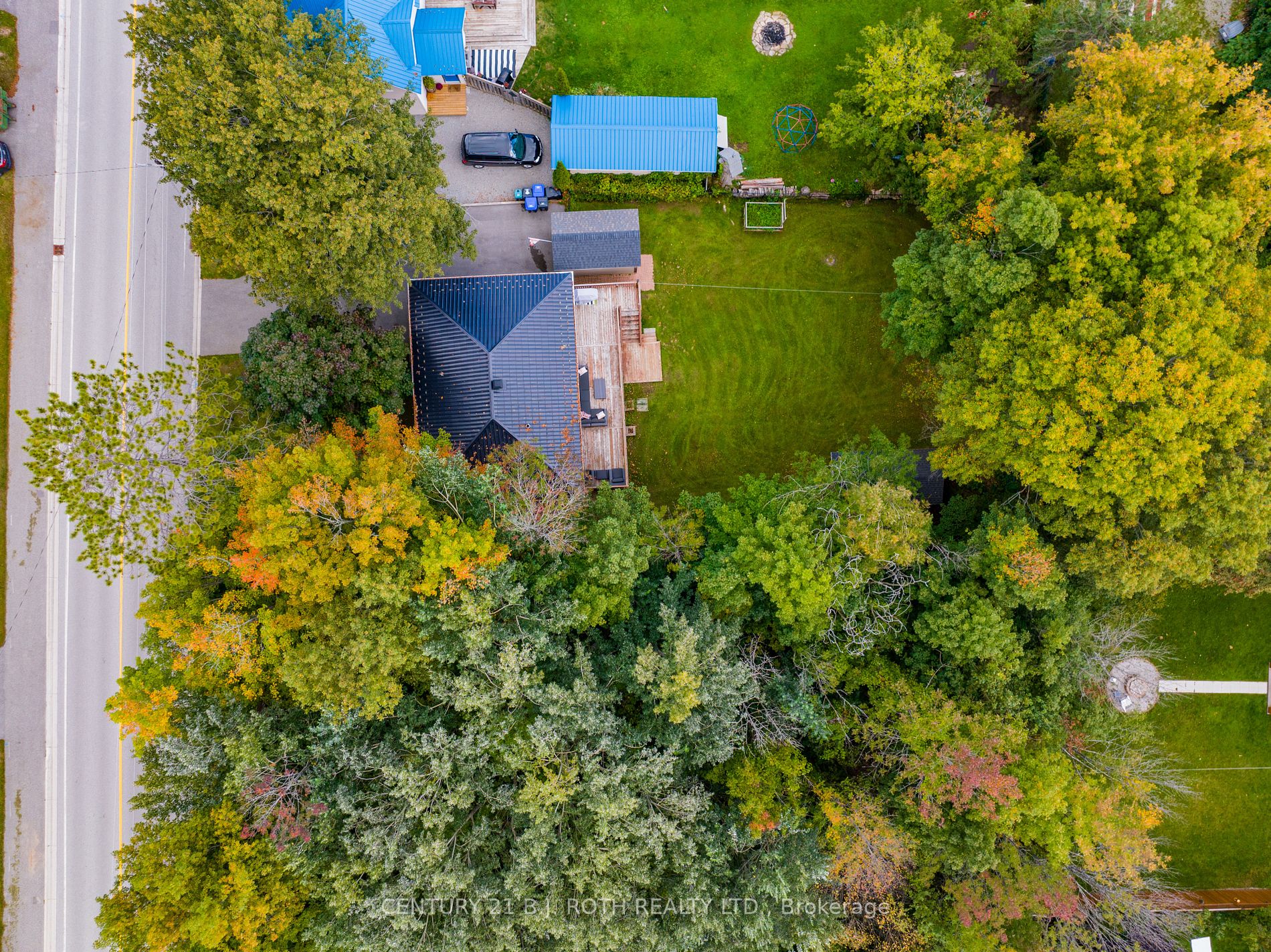 229 Moonstone Rd E