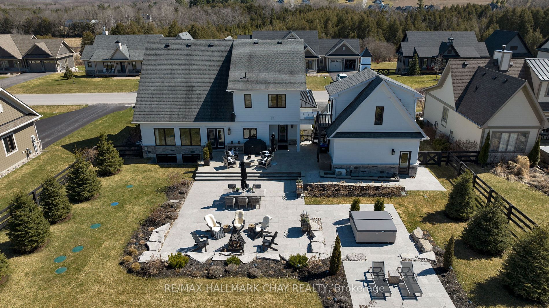 6 Georgian Grande Drive