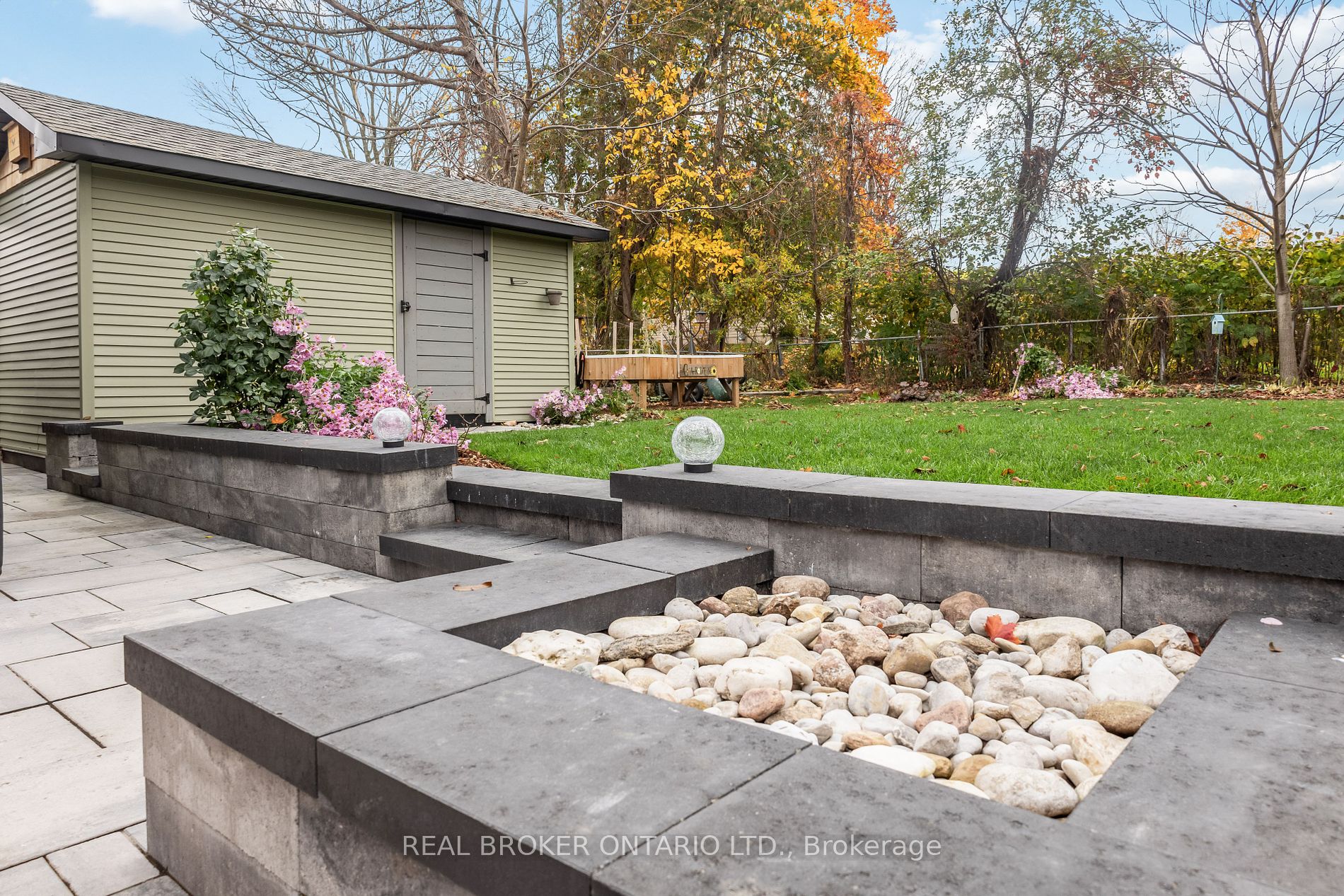 16 Owen Rd