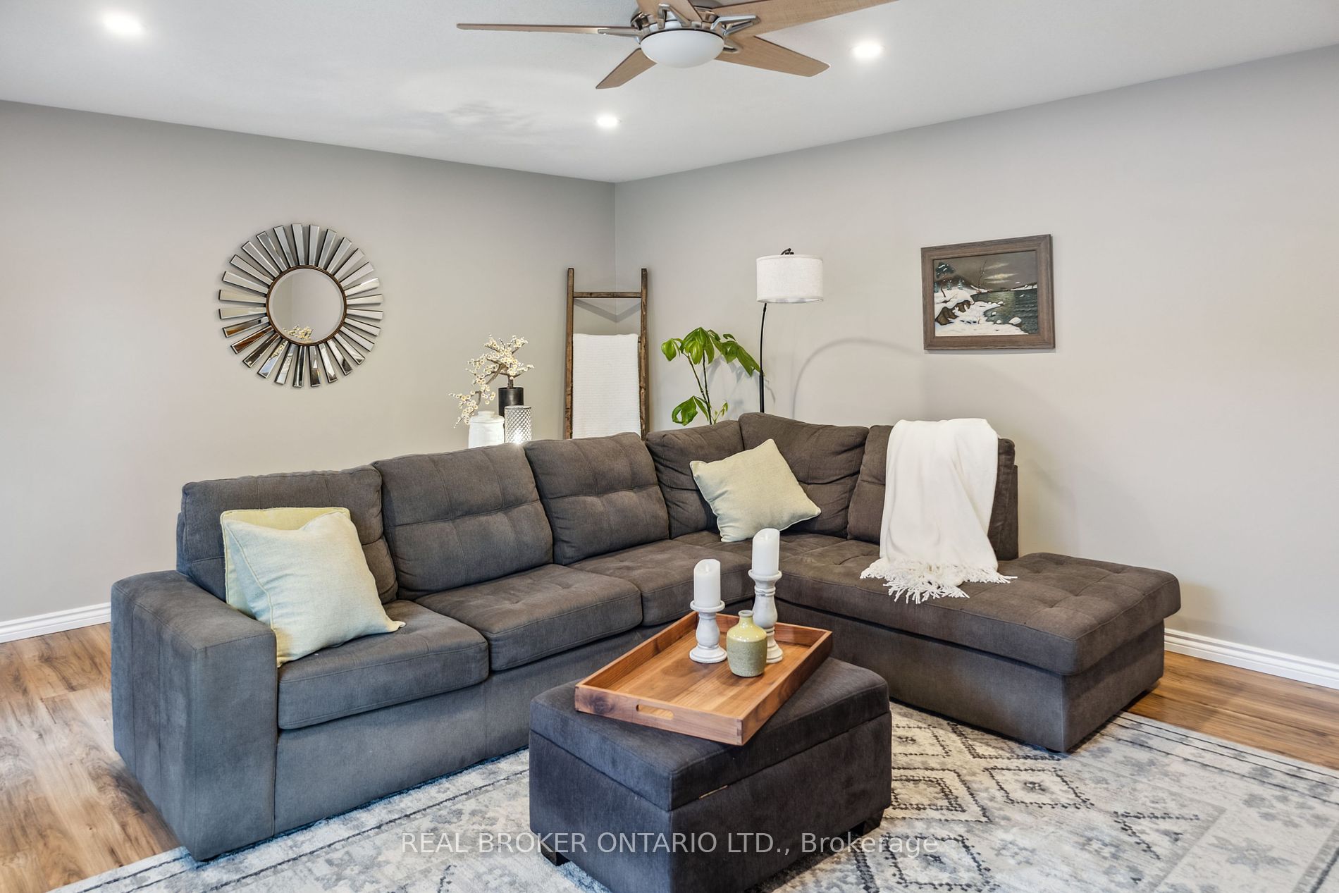 16 Owen Rd