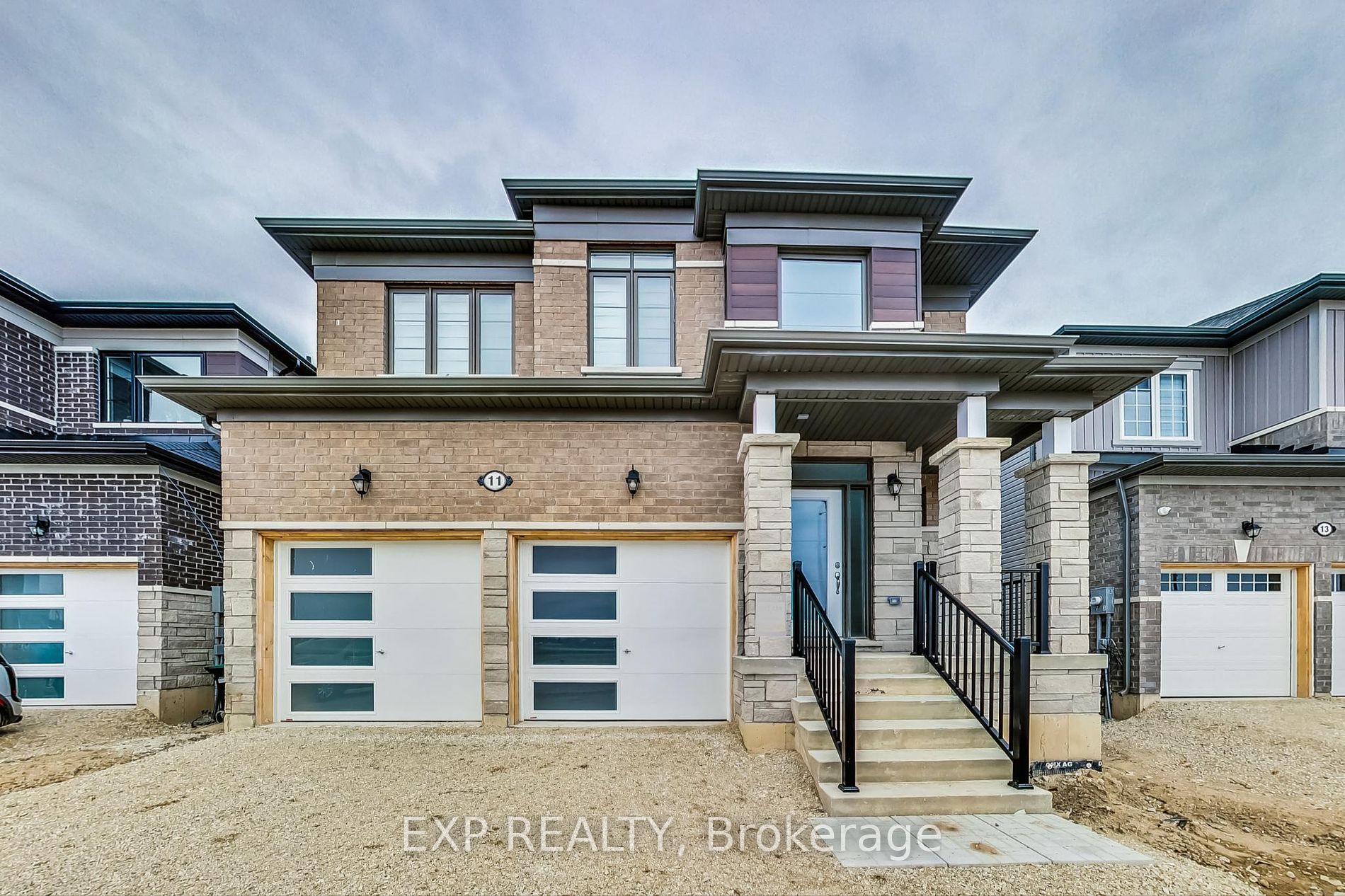11 Union Boulevard
