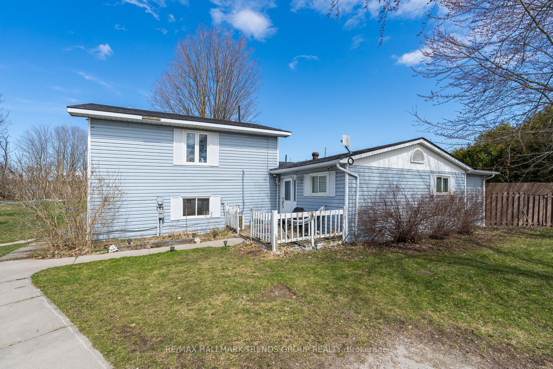 1008 Rainbow Valley Rd W