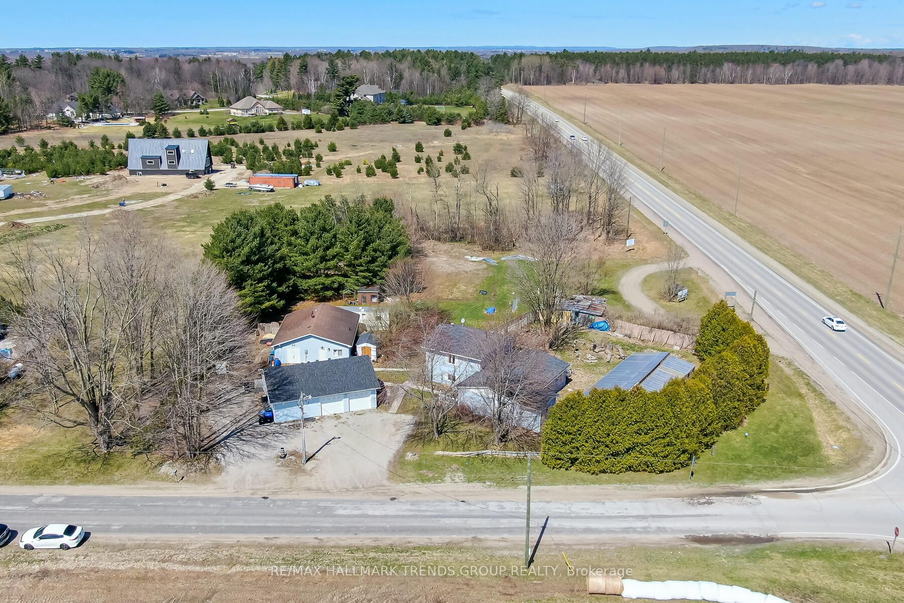 1008 Rainbow Valley Rd W