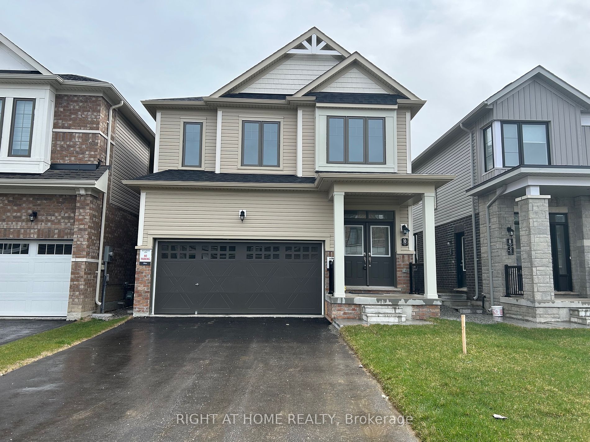 10 Ludlow Dr