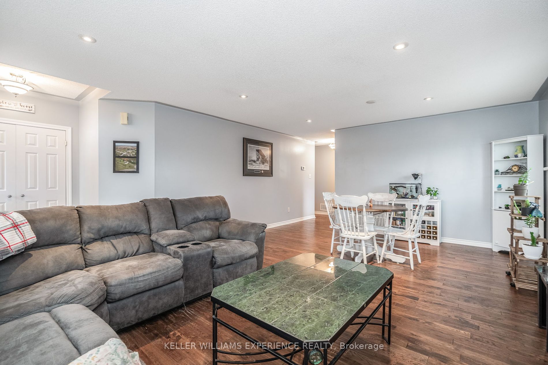 11 Knox Dr
