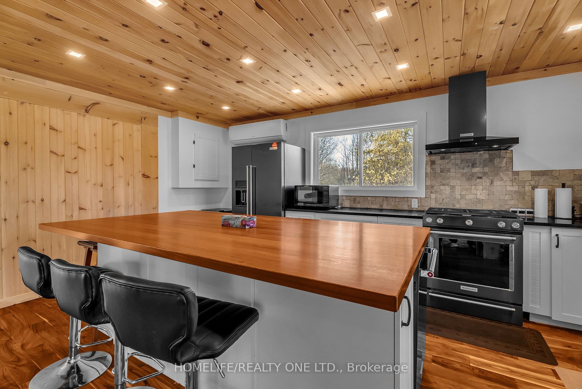 4055 Glen Cedar Dr