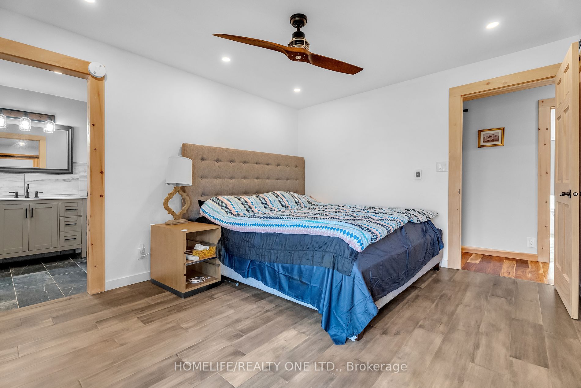 4055 Glen Cedar Dr