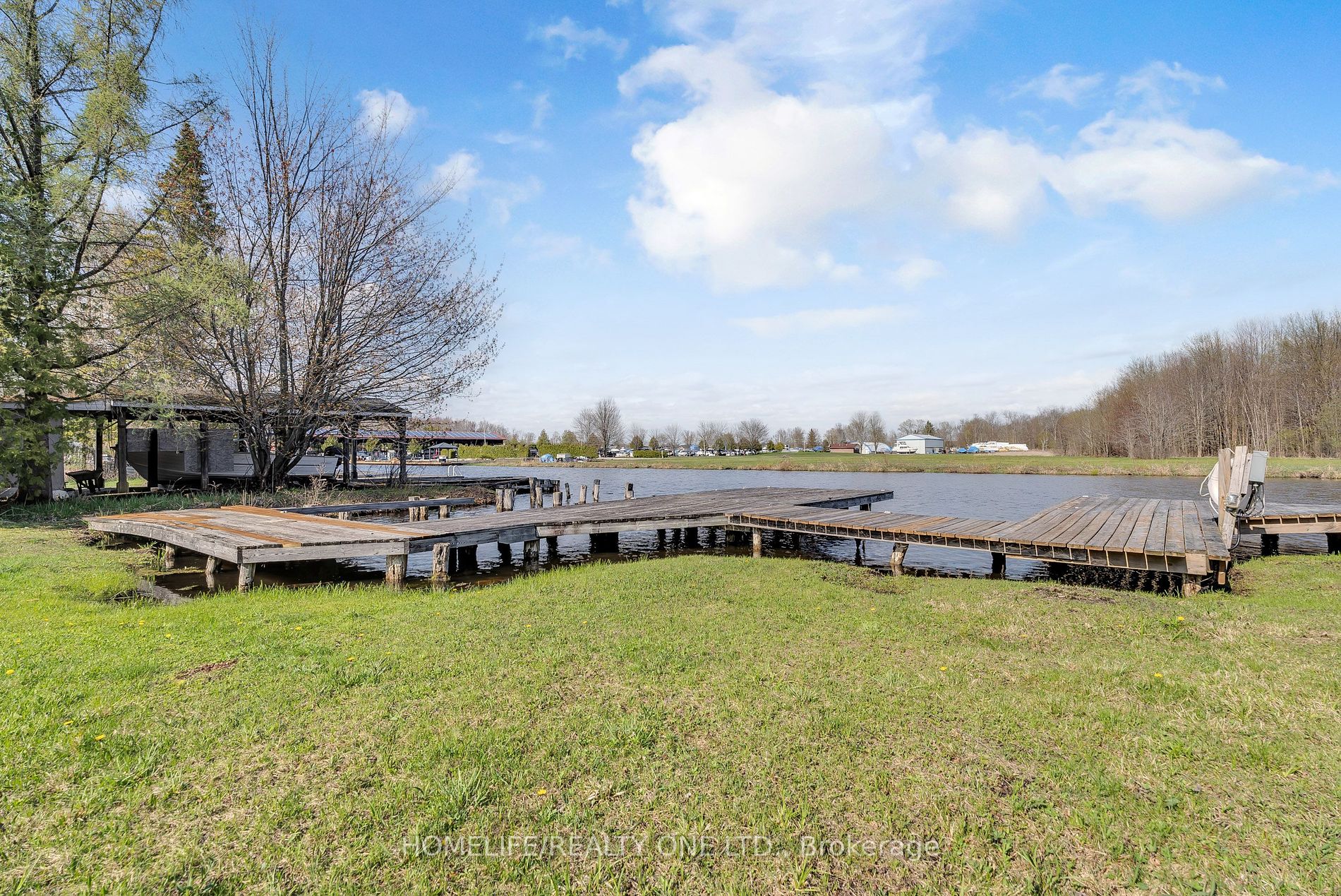 4055 Glen Cedar Dr