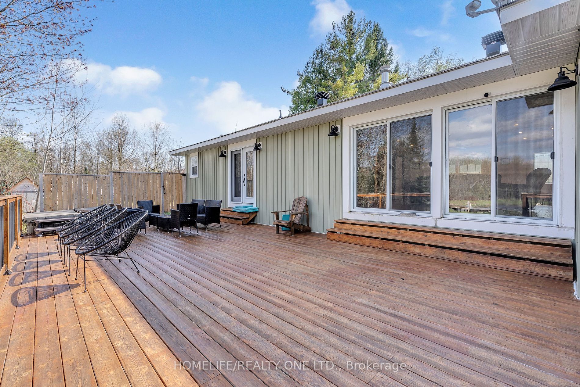 4055 Glen Cedar Dr