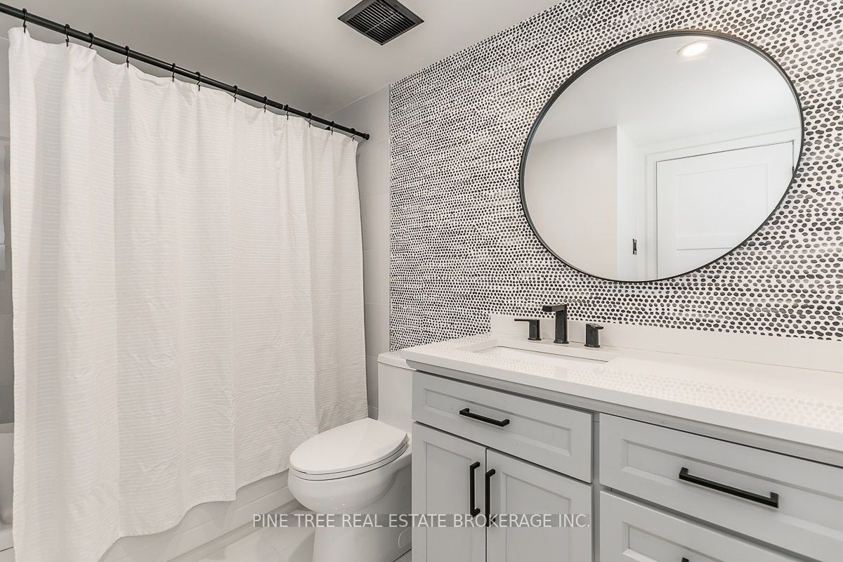 65 Ellen St, #306