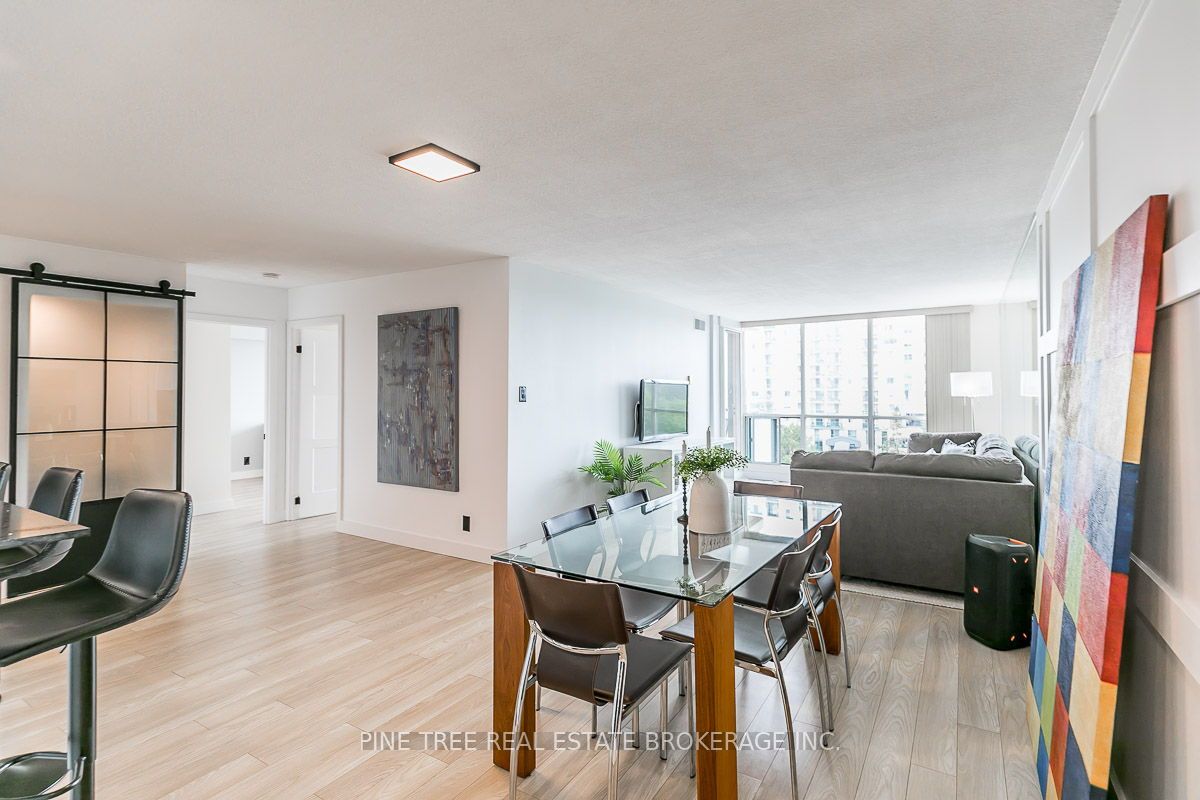65 Ellen St, #306