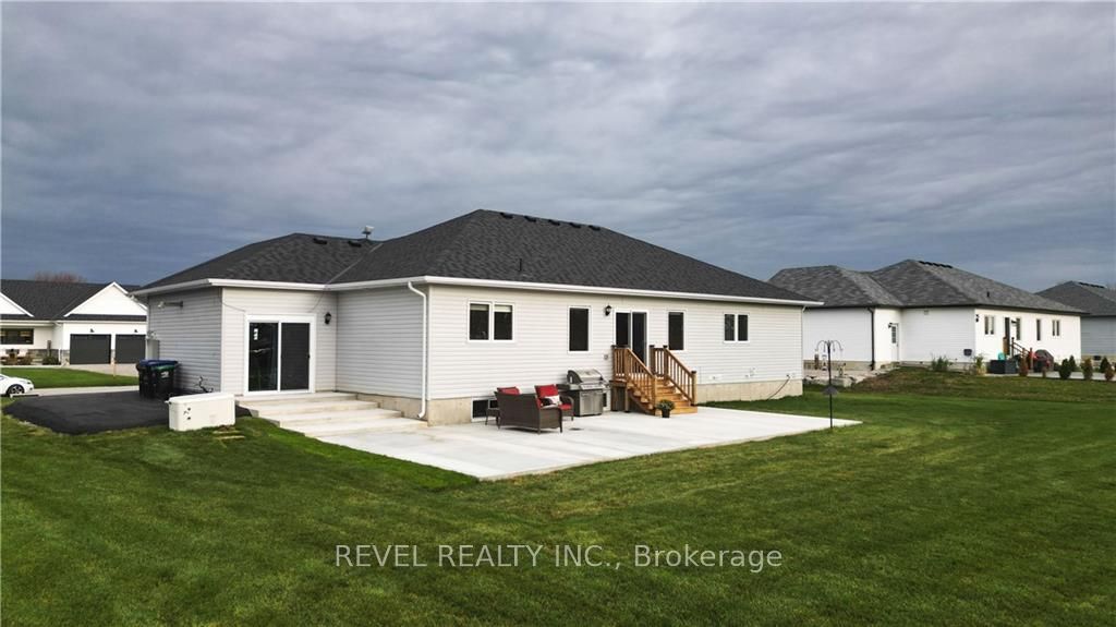 7 Henry Ball Crt