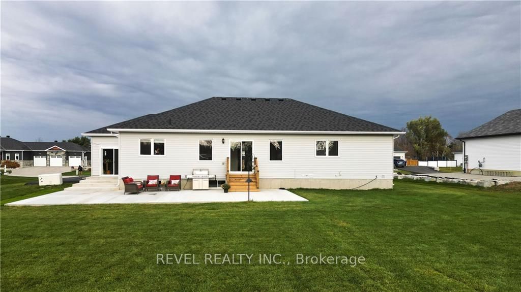 7 Henry Ball Crt
