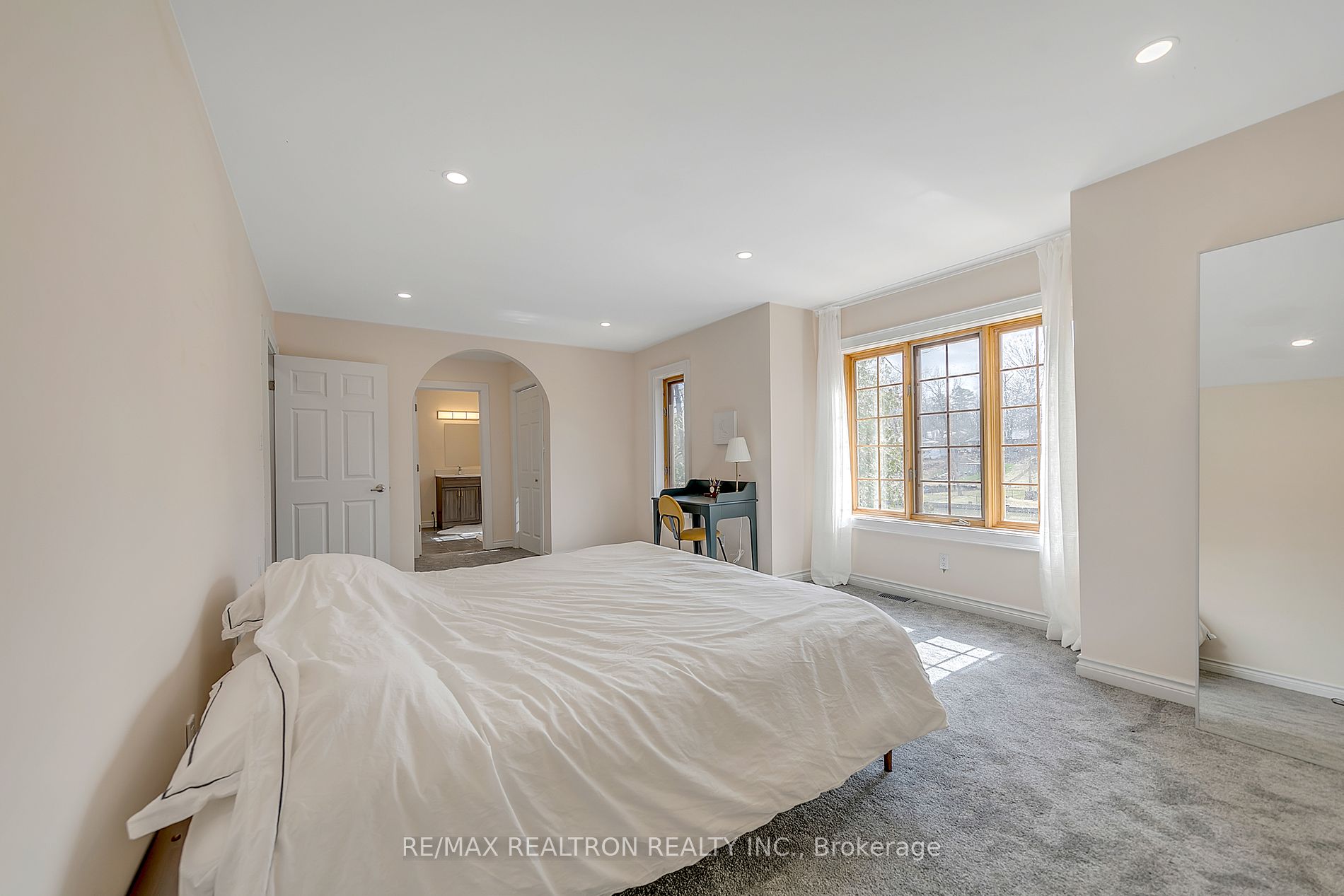 646 Oxbow Park Drive