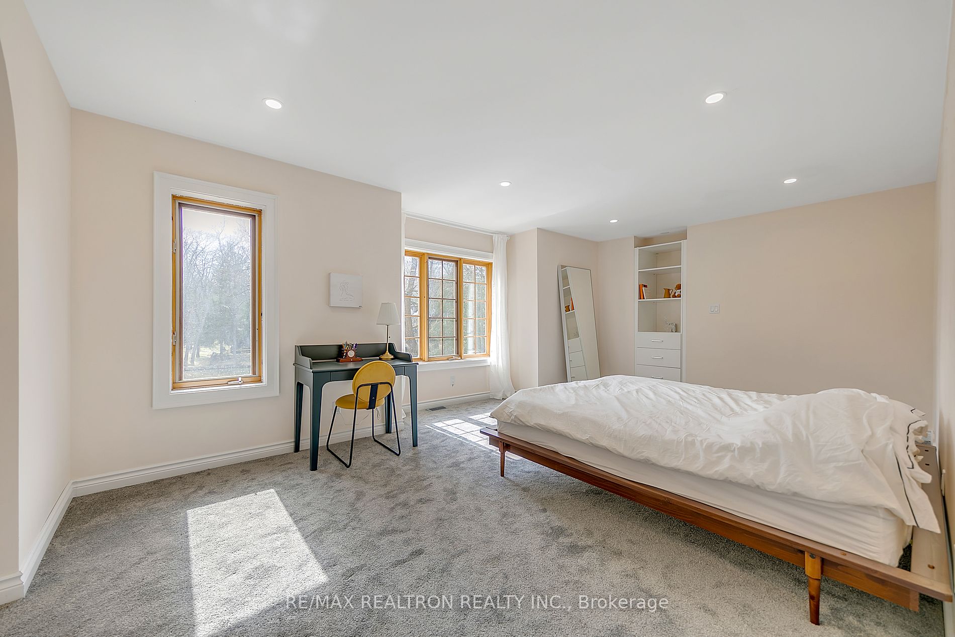 646 Oxbow Park Drive