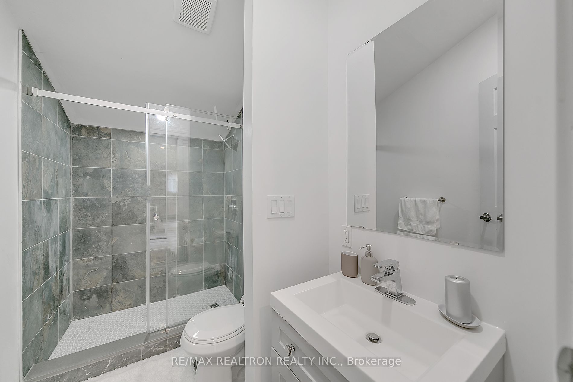 646 Oxbow Park Drive