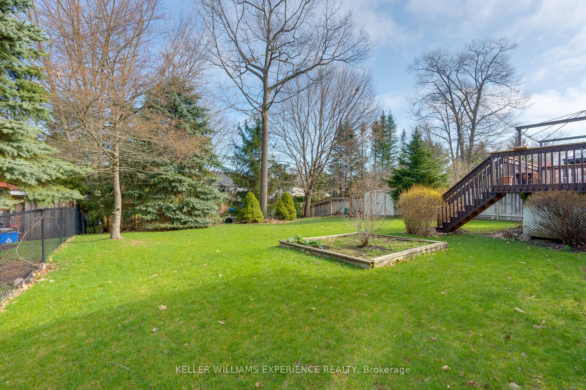 45 BUSH Crescent