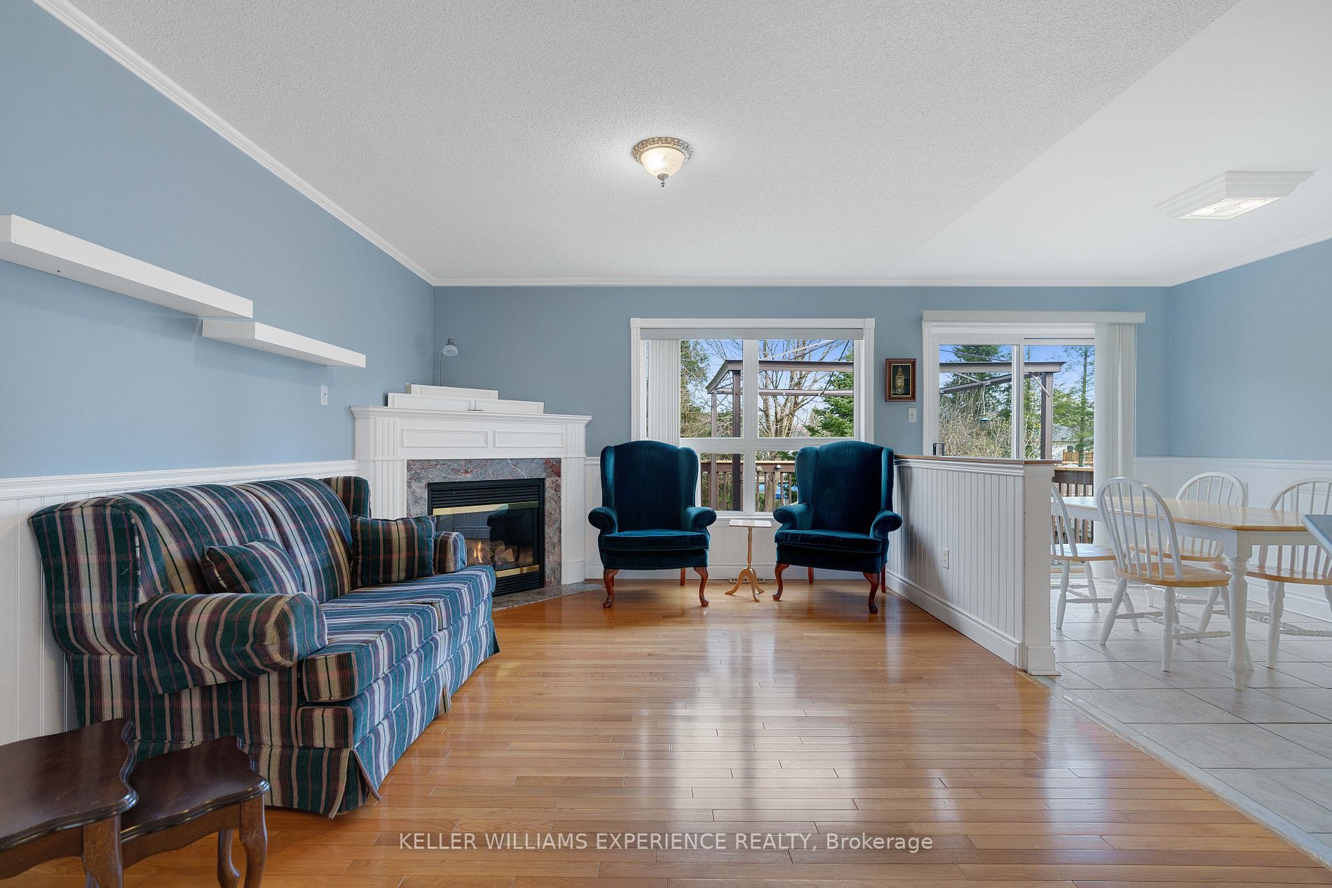 45 BUSH Crescent