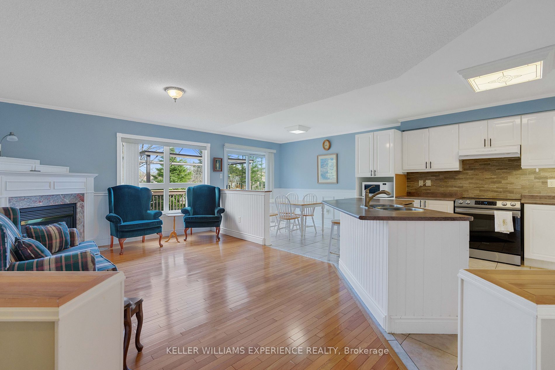 45 BUSH Crescent