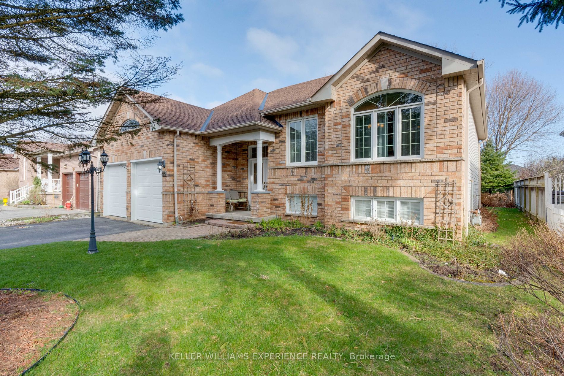 45 BUSH Crescent