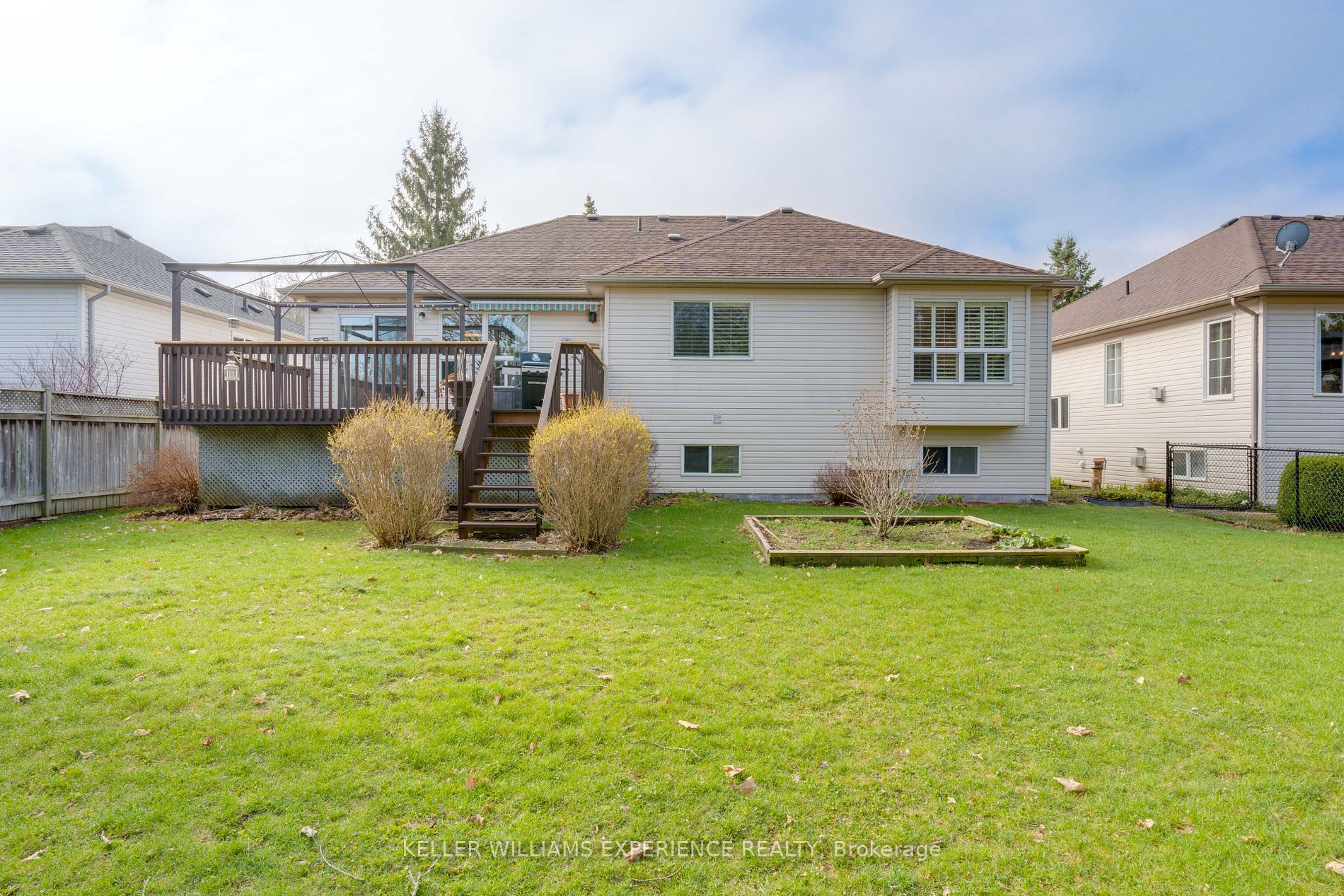45 BUSH Crescent