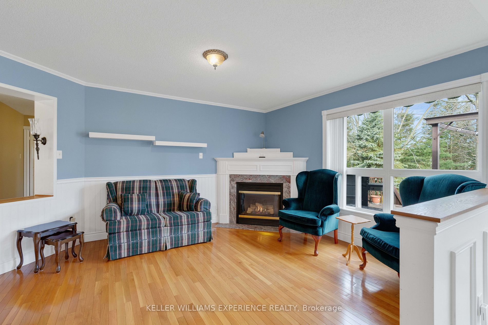 45 BUSH Crescent