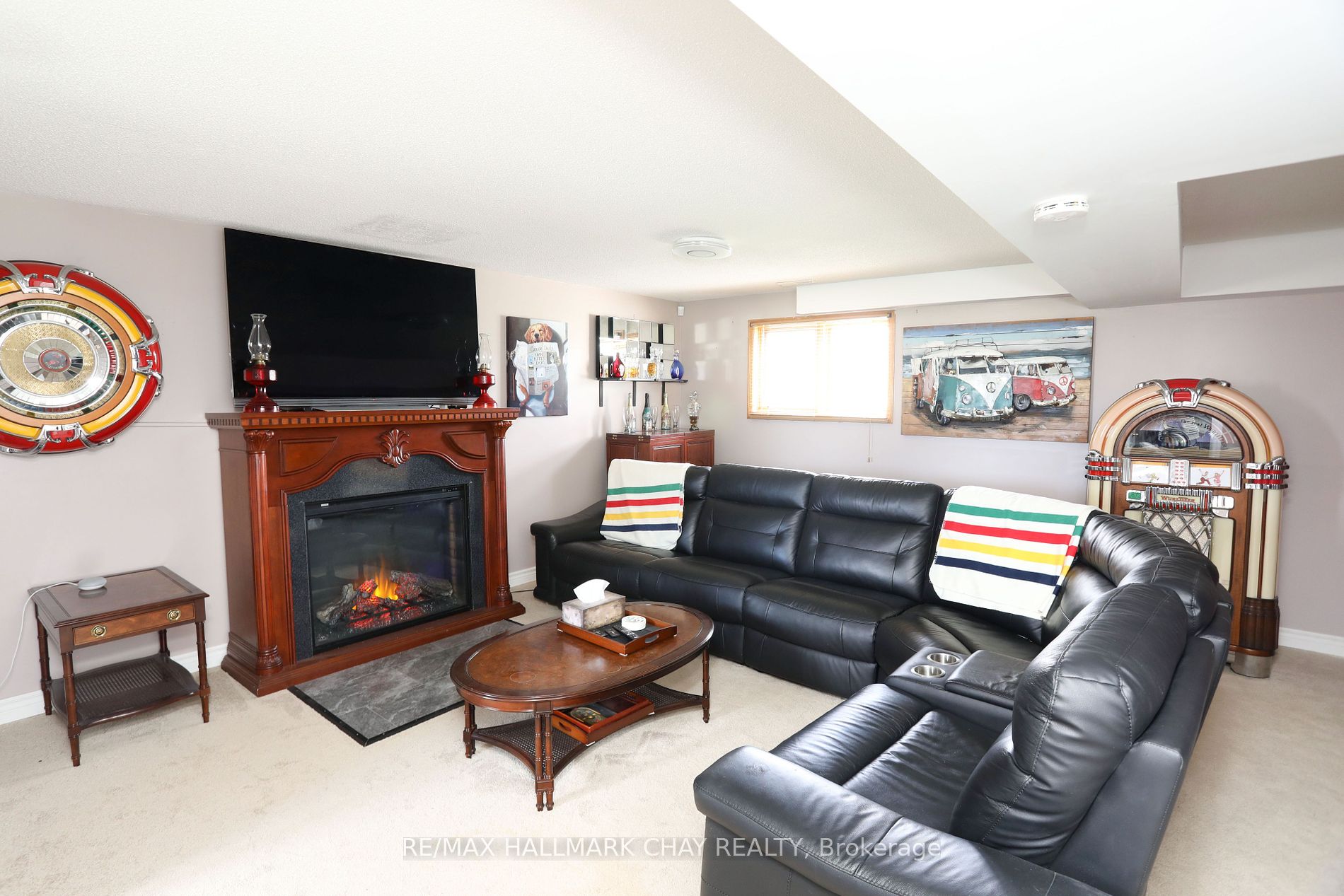 6689 Rama Rd W