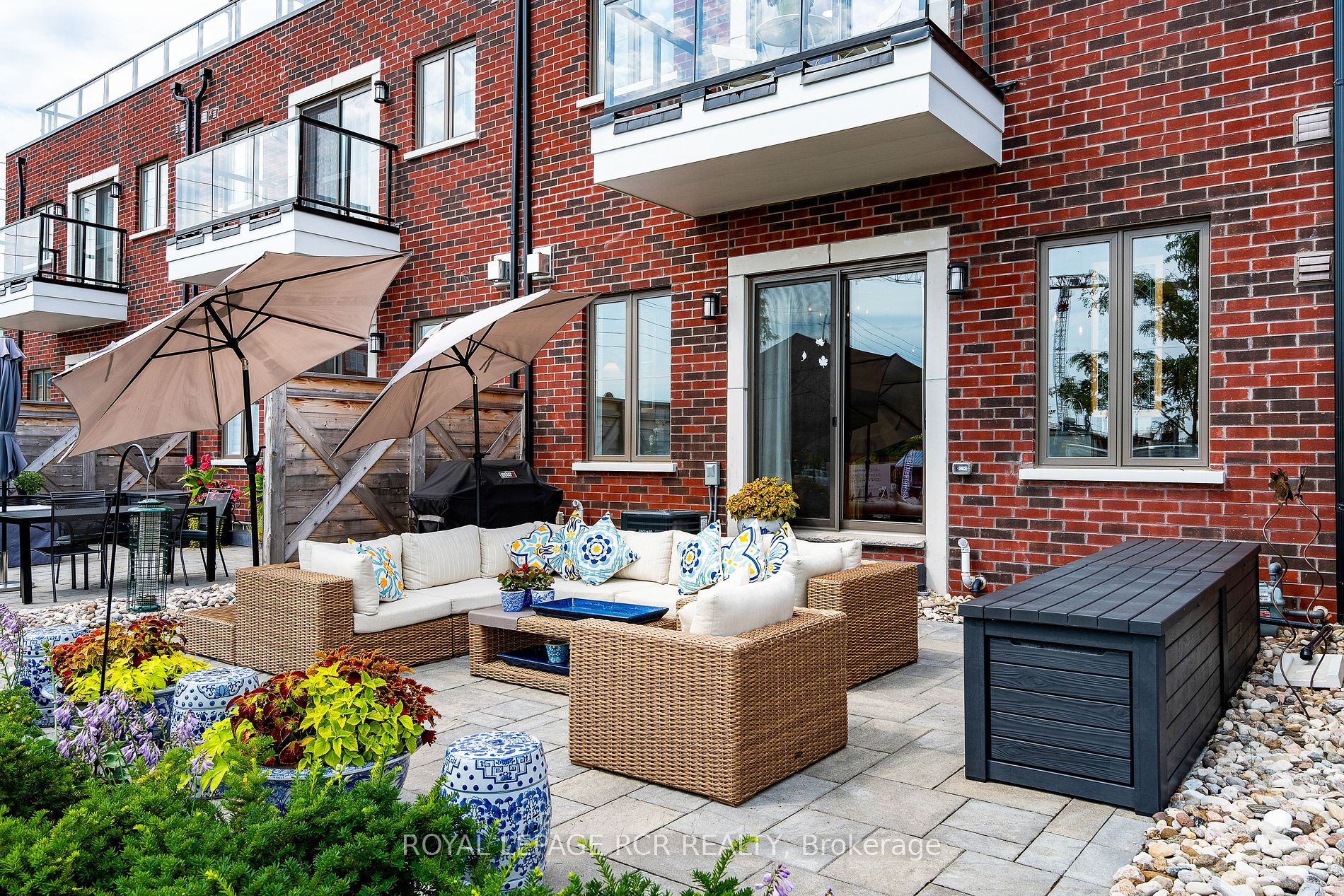 31 Emerson Mews, #3
