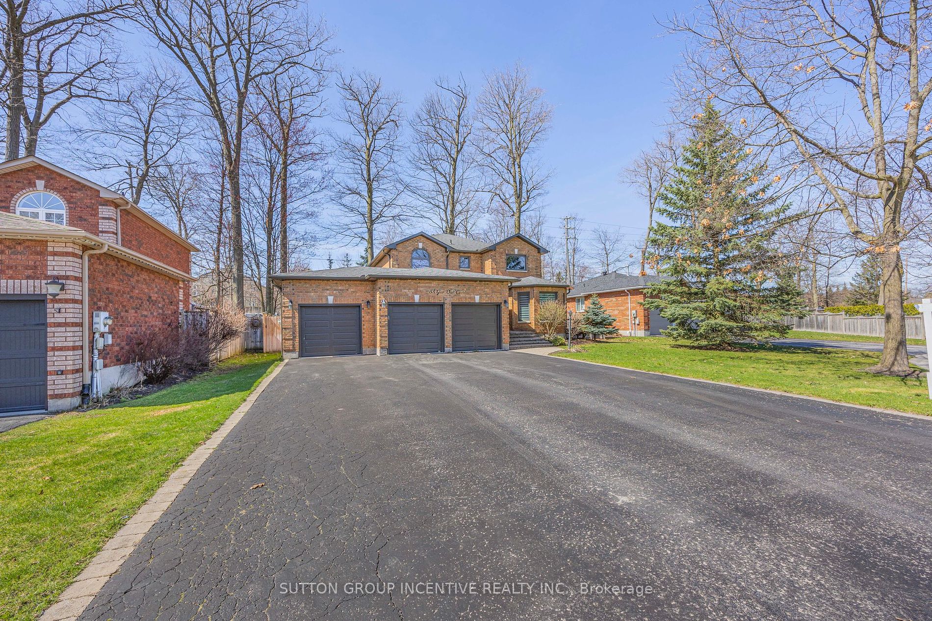 33 Glen Oak Crt