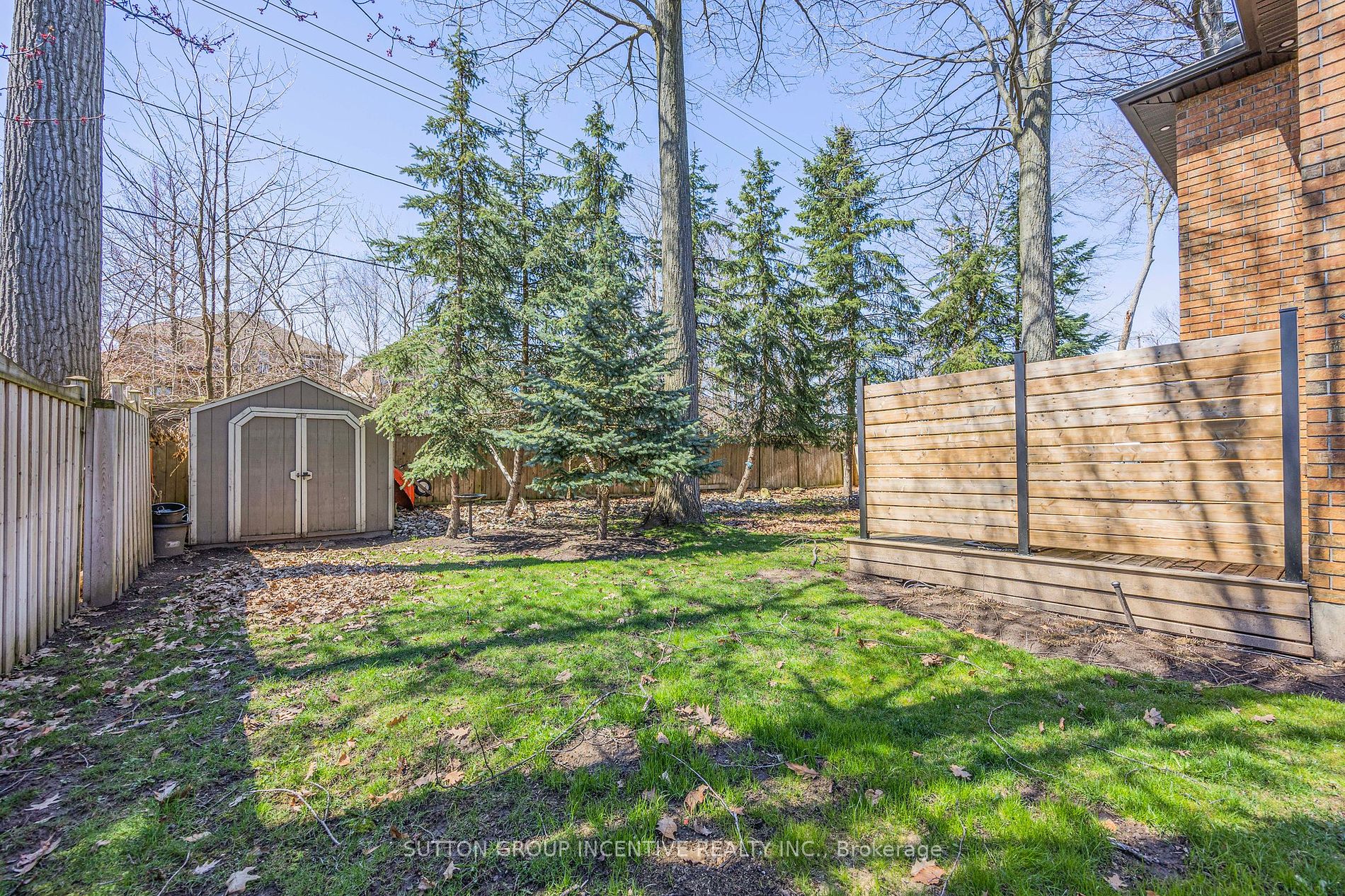 33 Glen Oak Crt